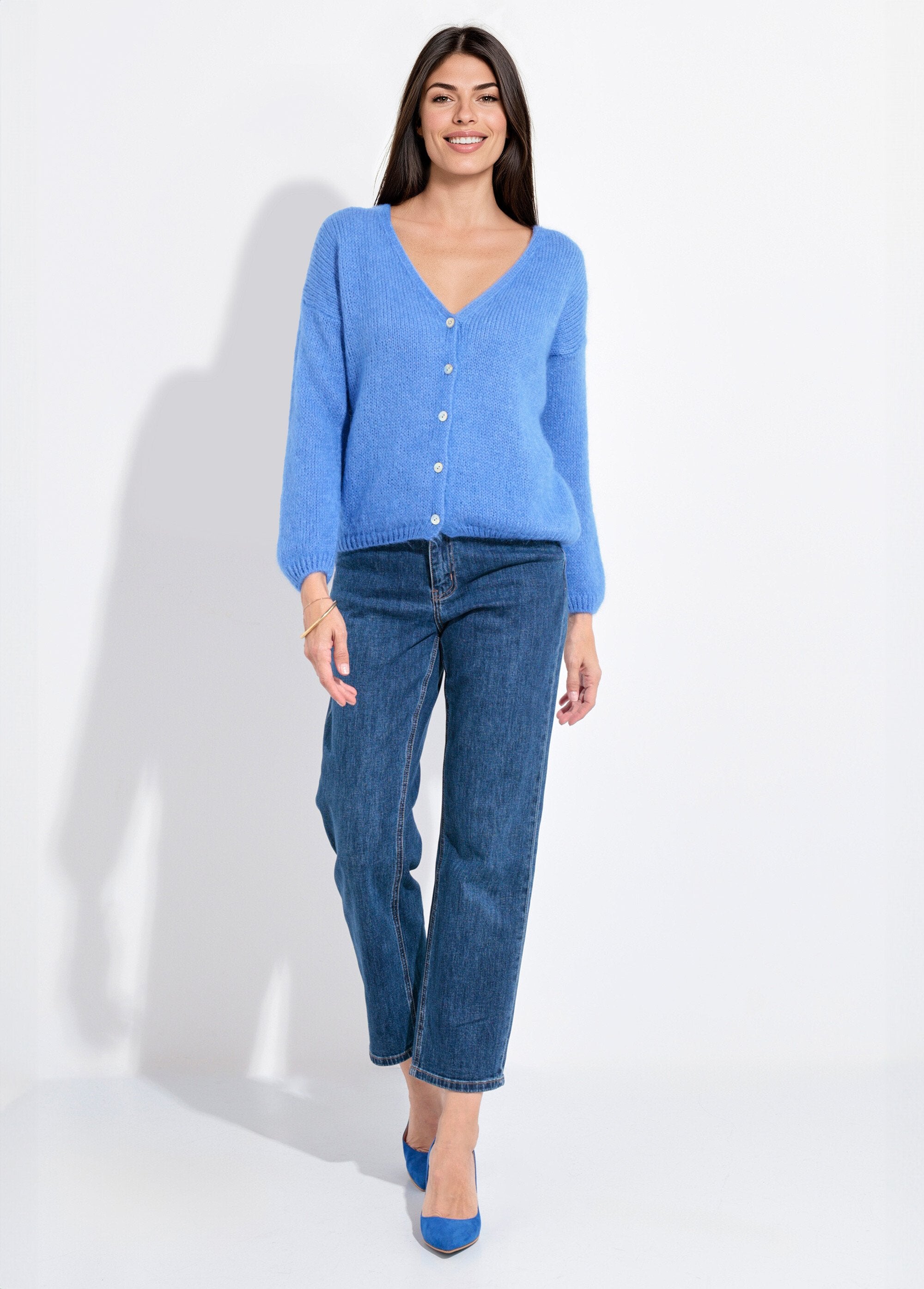 Warm,_zacht_vest_van_mohair_met_V-hals_Bleu_glacier_SF1_slim