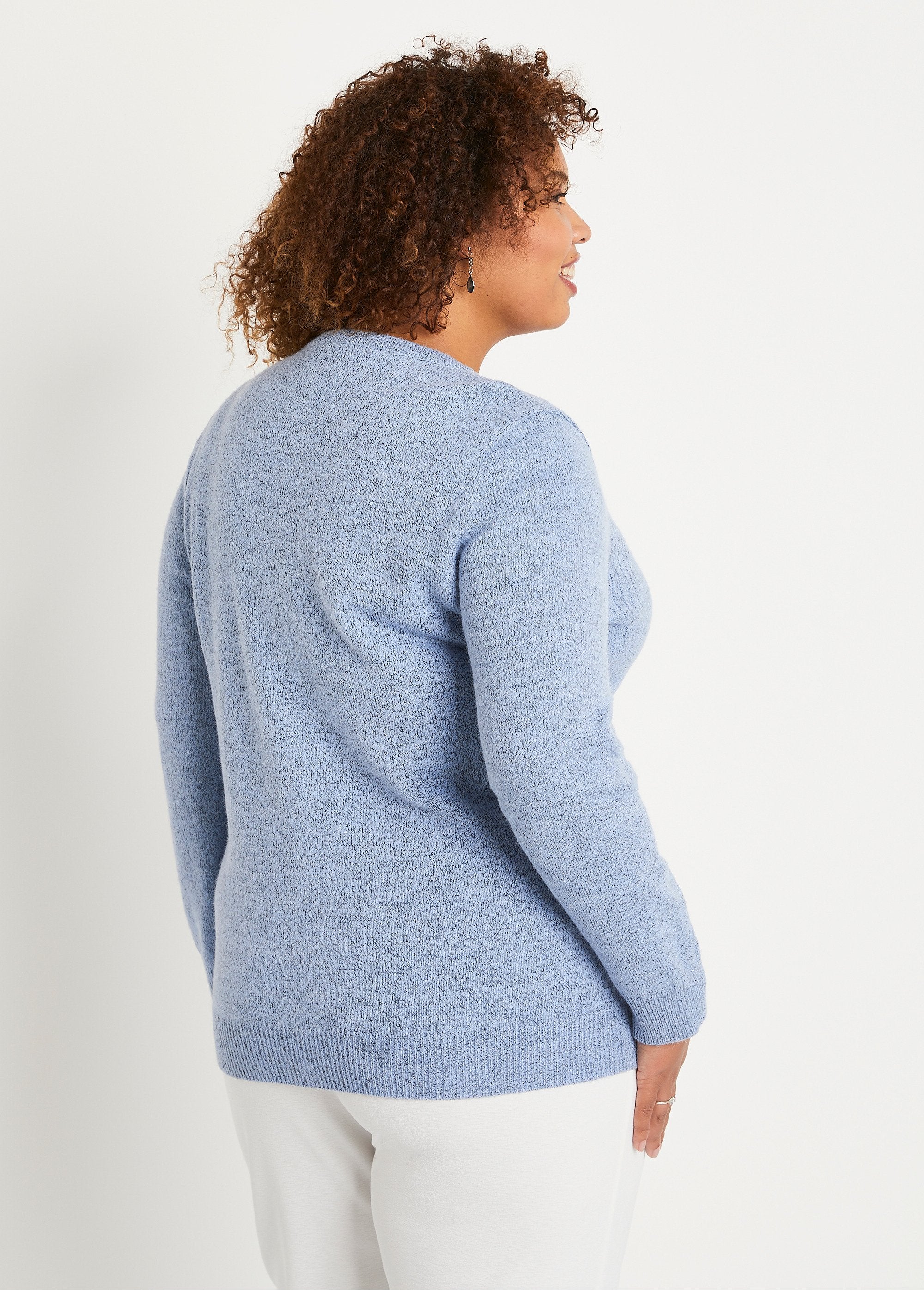 Gilet_col_V_boutonné_brodés_strassé_Bleu_DO1_curvy