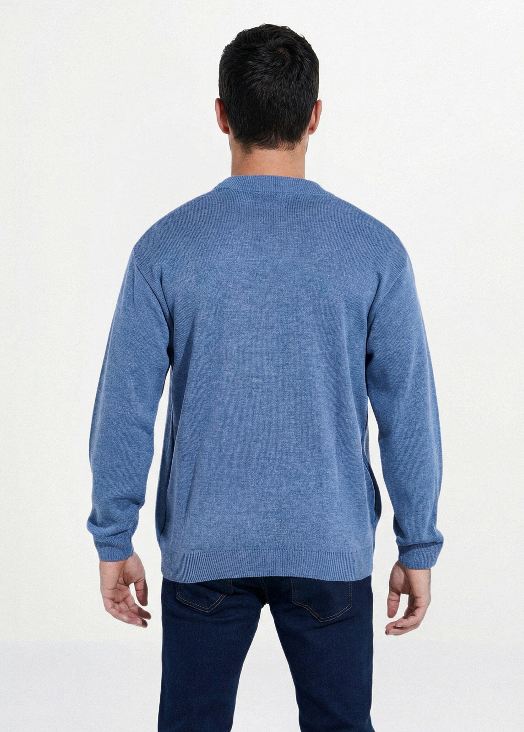 Wollen_vest_met_lange_mouwen_en_V-hals_met_knopen_Chine_bleu_DO1_slim