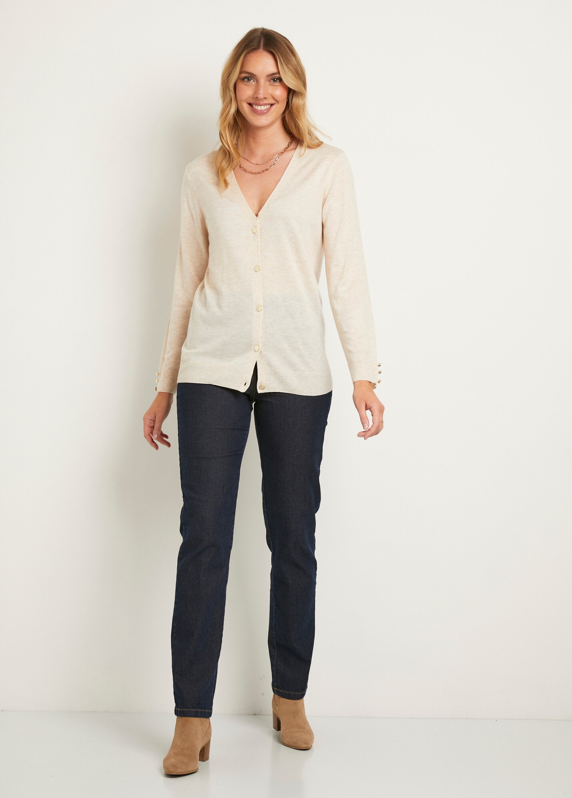 Cardigan_van_merinoswol_met_slanke_pasvorm,_V-hals,_knoopsluiting_en_effen_jersey_Ficelle_SF1_slim