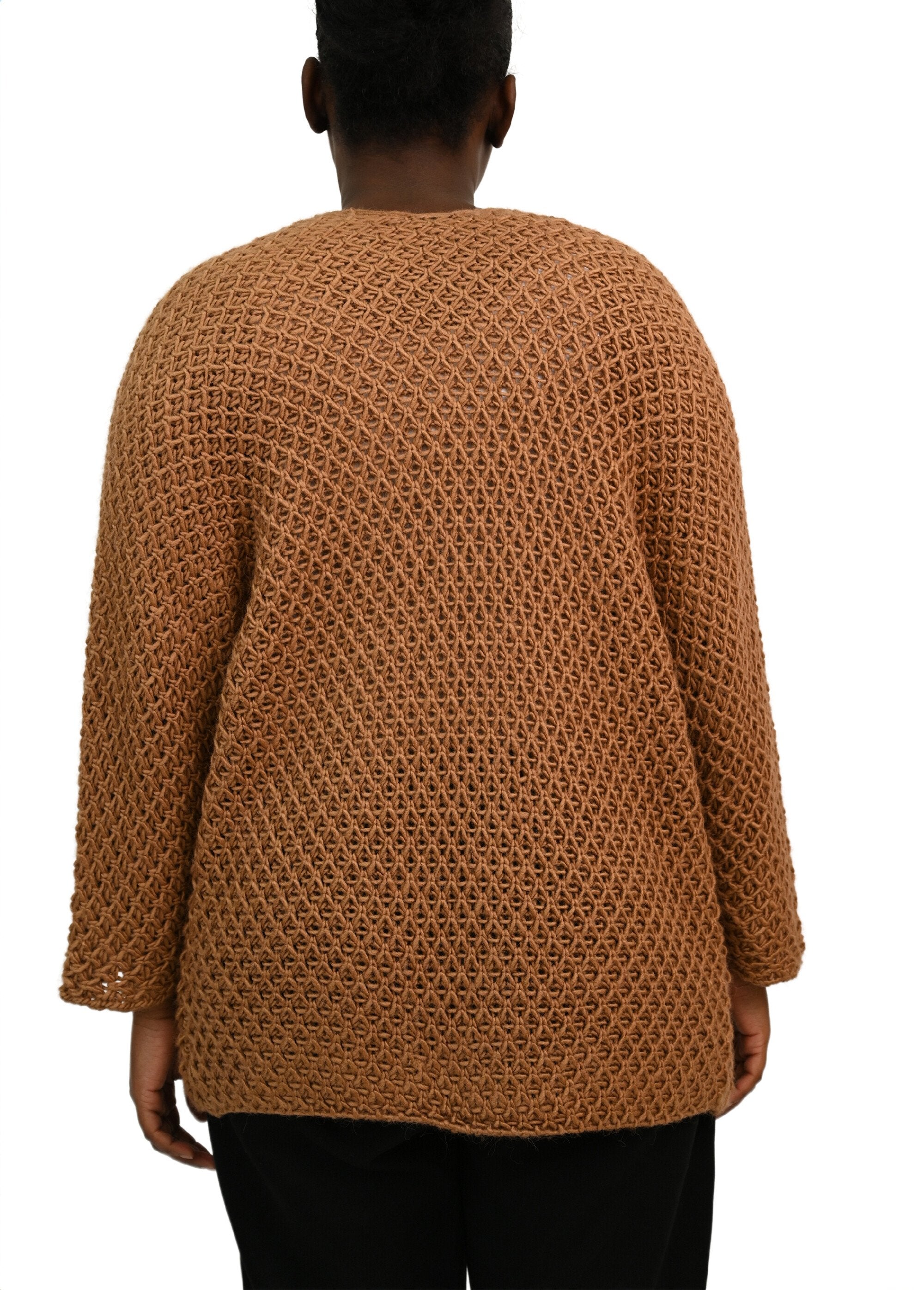 Long_seamless_fancy_knit_vest_Hazelnut_DO1_curvy