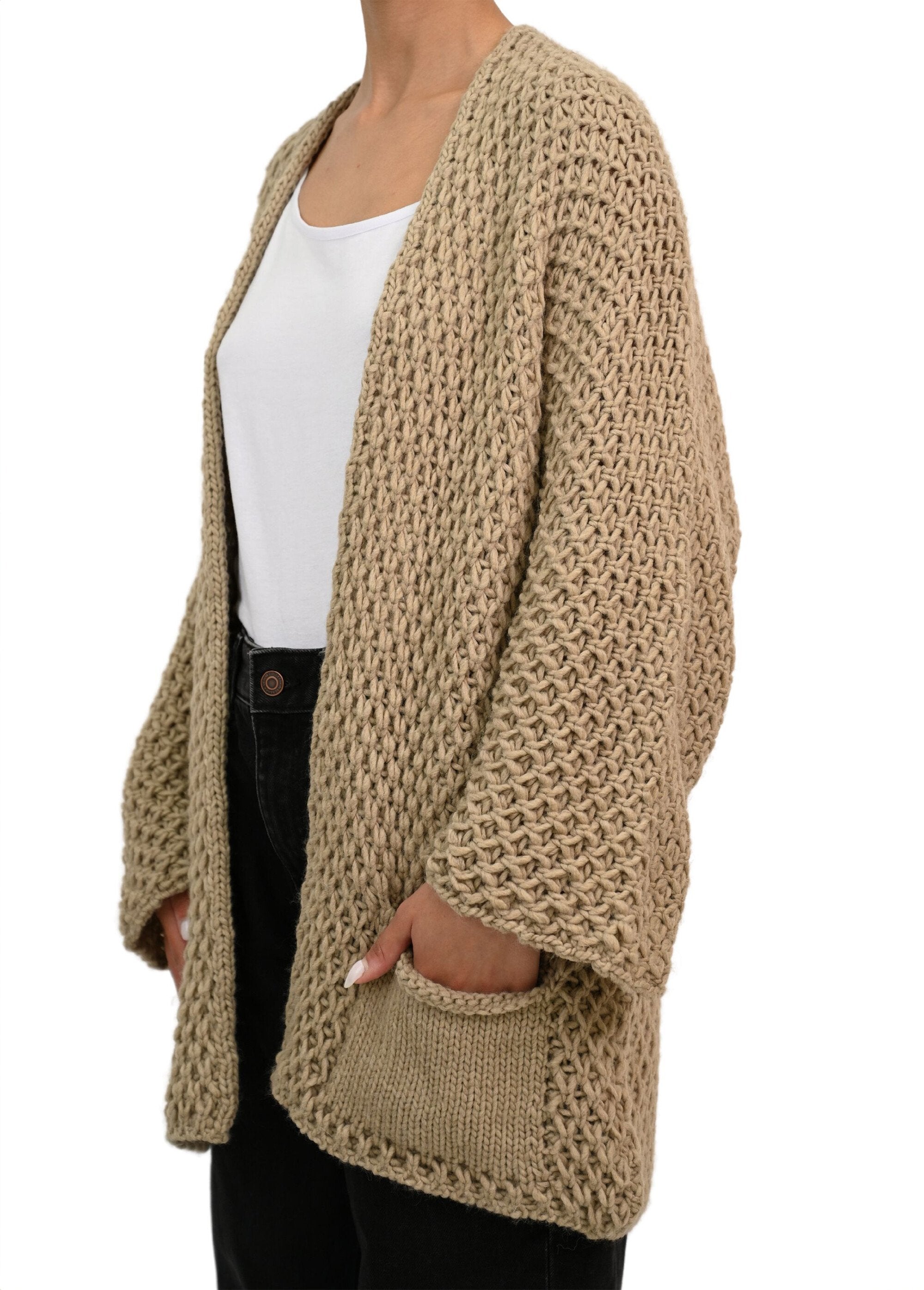 Naadloos_lang_gebreid_vest_Beige_GA1_slim