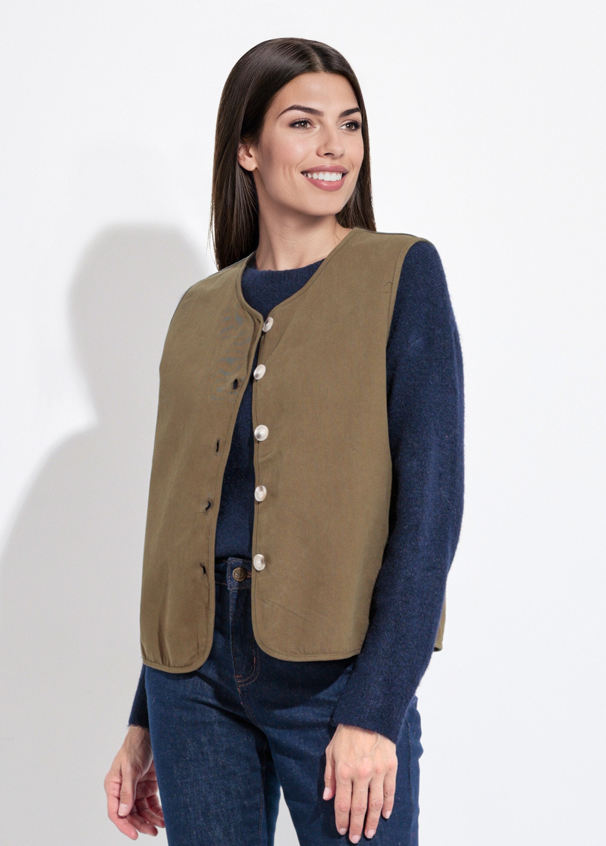 Mouwloos_vest_met_ronde_hals_in_keperstof_Kaki_FA1_slim