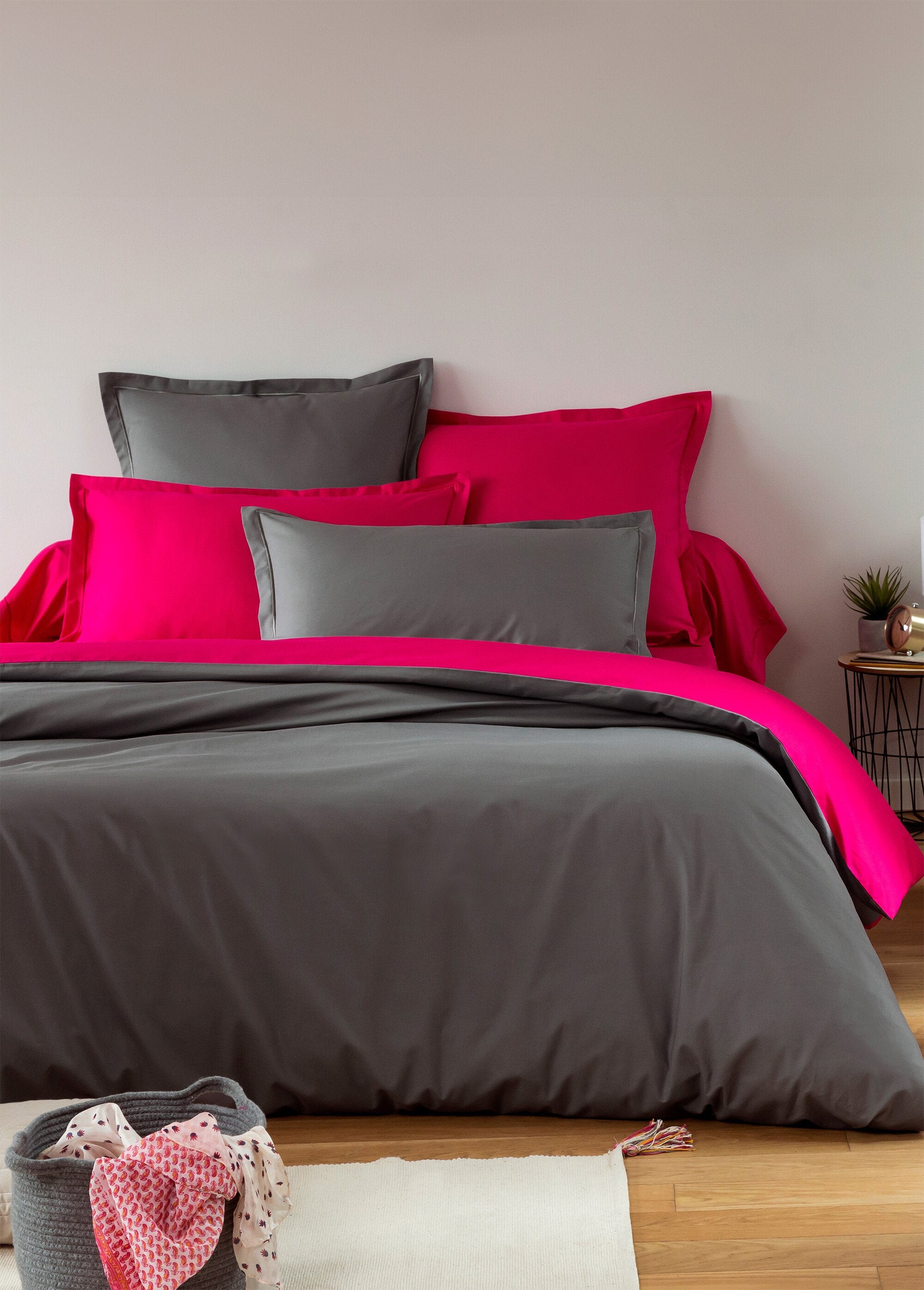 Housse_de_couette_pur_coton_uni_RELAX_Anthracite_et_fuchsia_FA1_slim