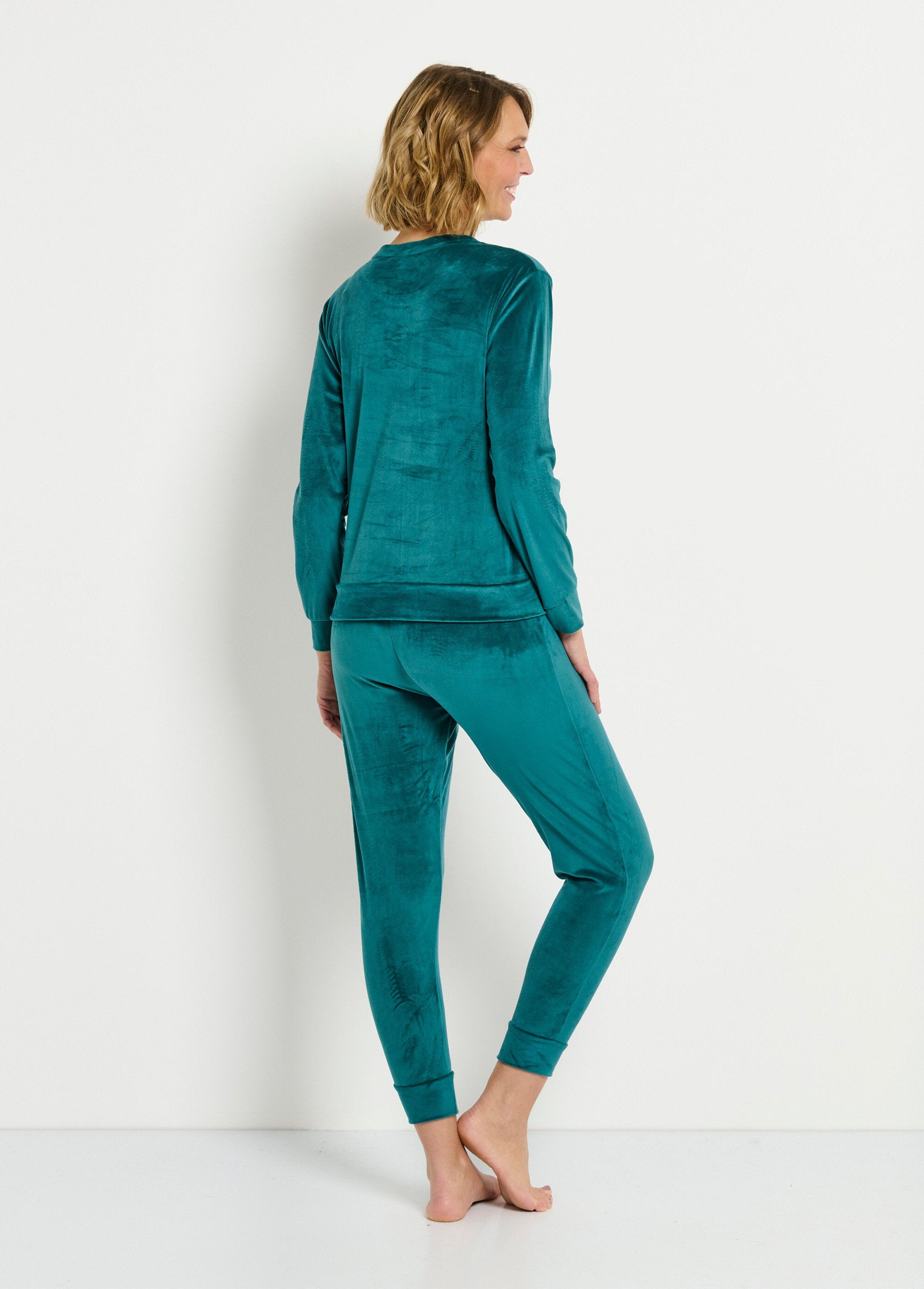 Warme_fluwelen_pyjama_Vert_DO1_slim