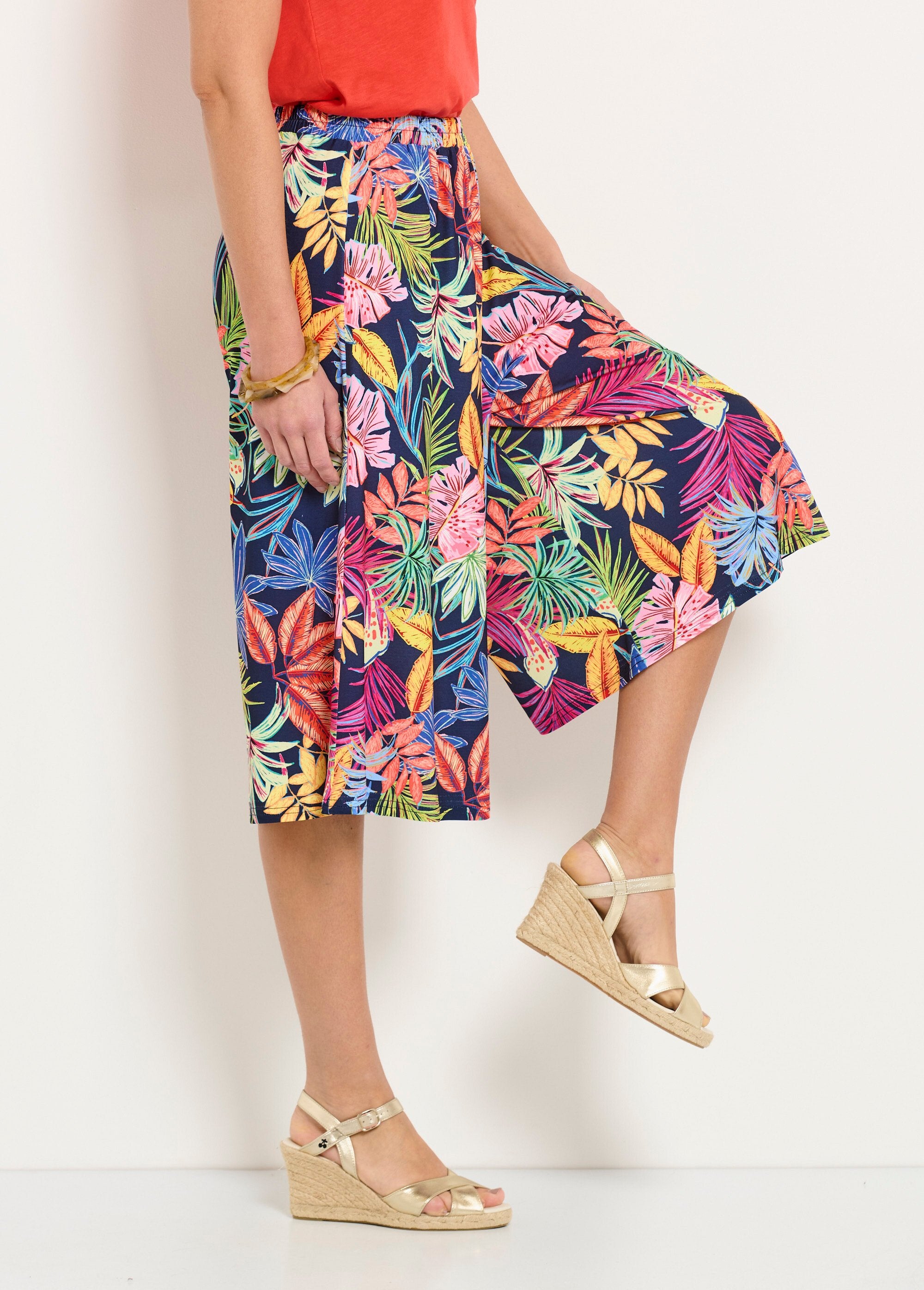 Jupe-culotte_taille_élastiquée_imprimé_feuilles_Marine_et_rose_DR1_slim