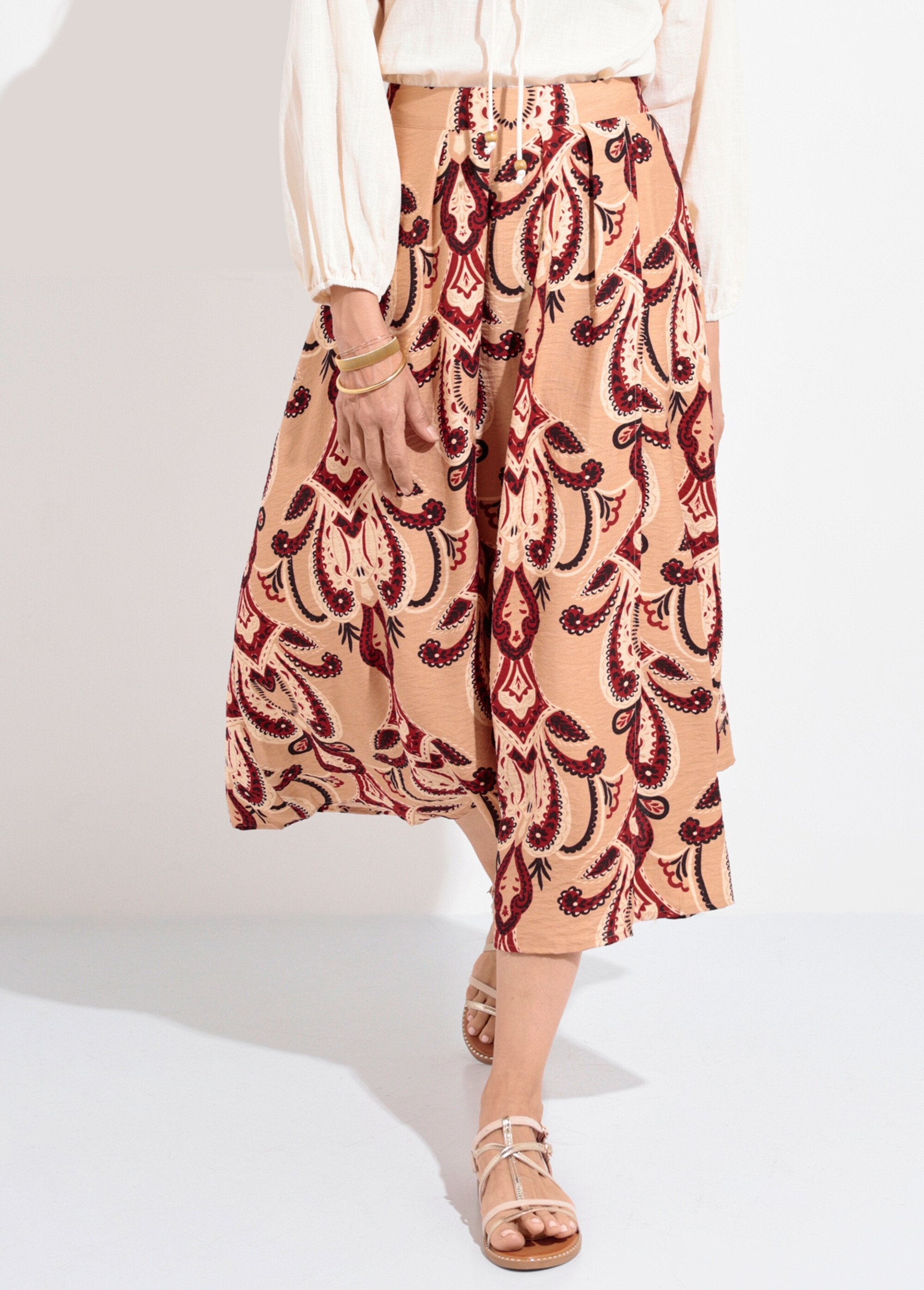 Long_flowing_paisley_print_skirt_Beige_FA1_slim