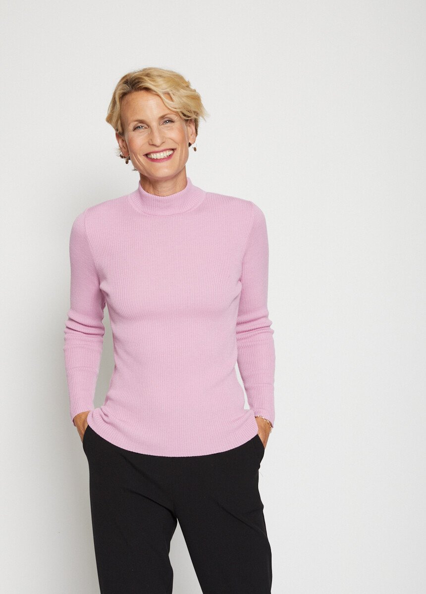 Pull_col_montant_avec_laine_mérinos_Rose_poudre_FA1_slim