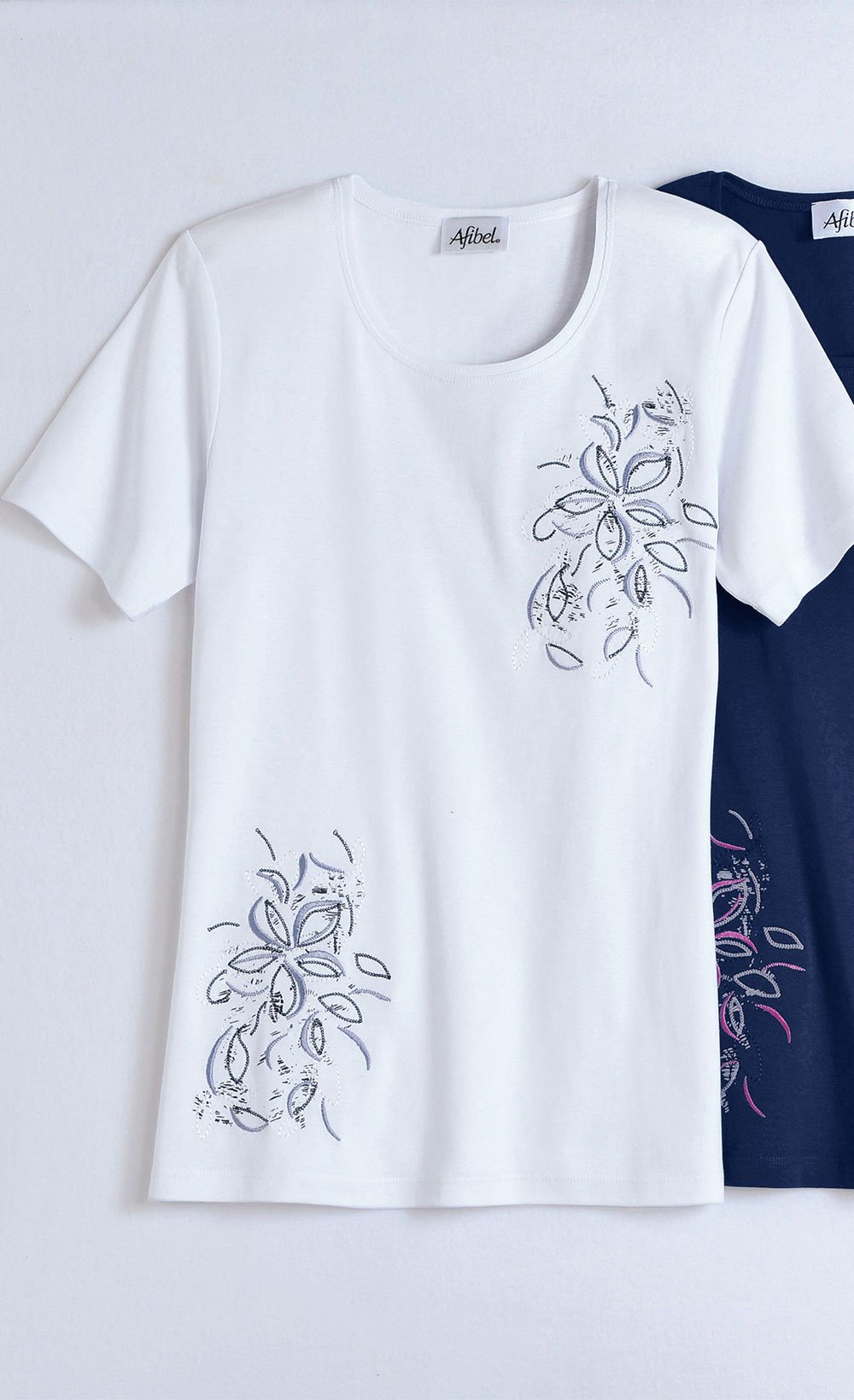 T-shirt_long_broderie_placée_fleurs_Blanc_FA1_slim