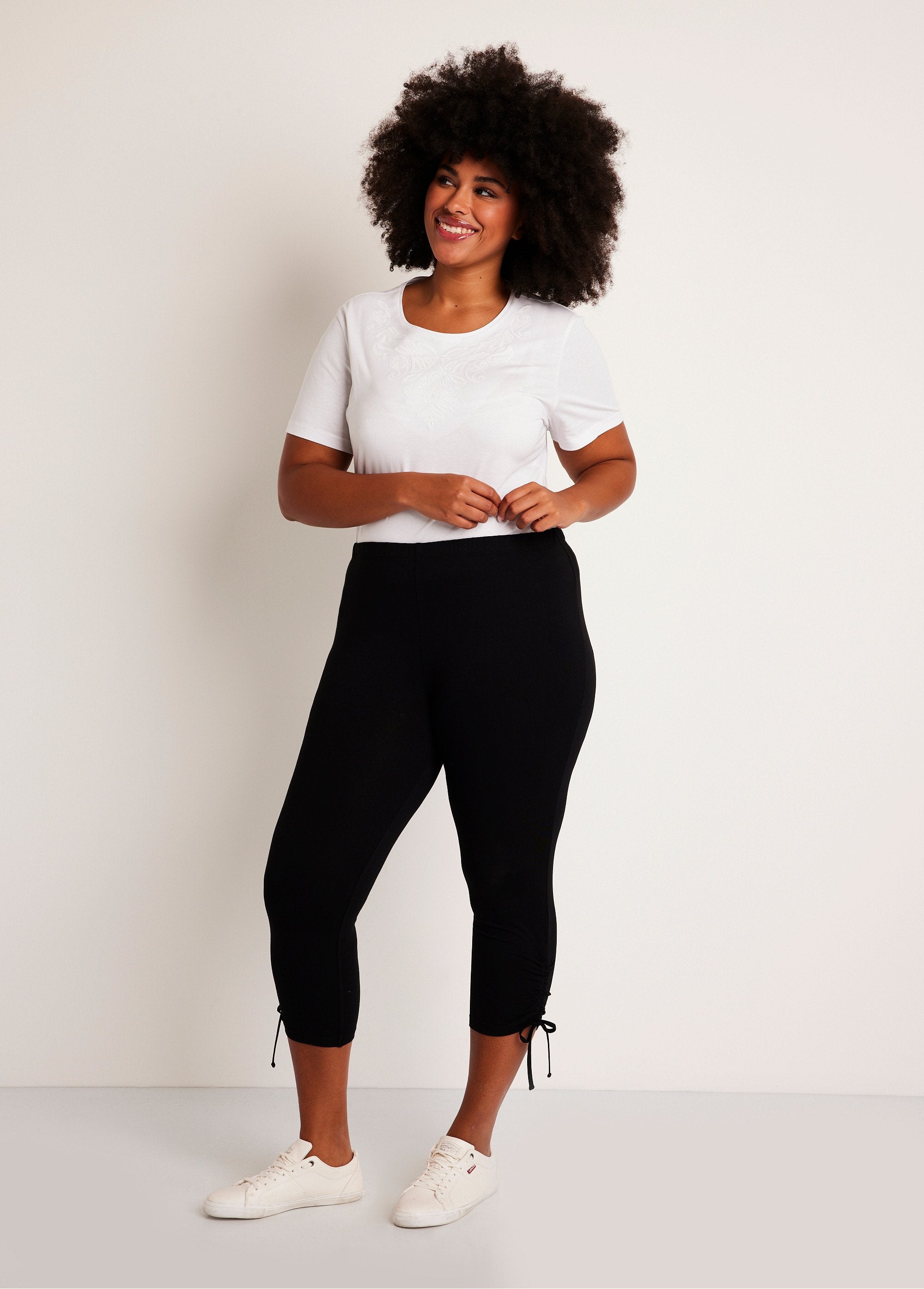 Korte_legging_met_elastische_tailleband_Effen_zwart_SF1_curvy