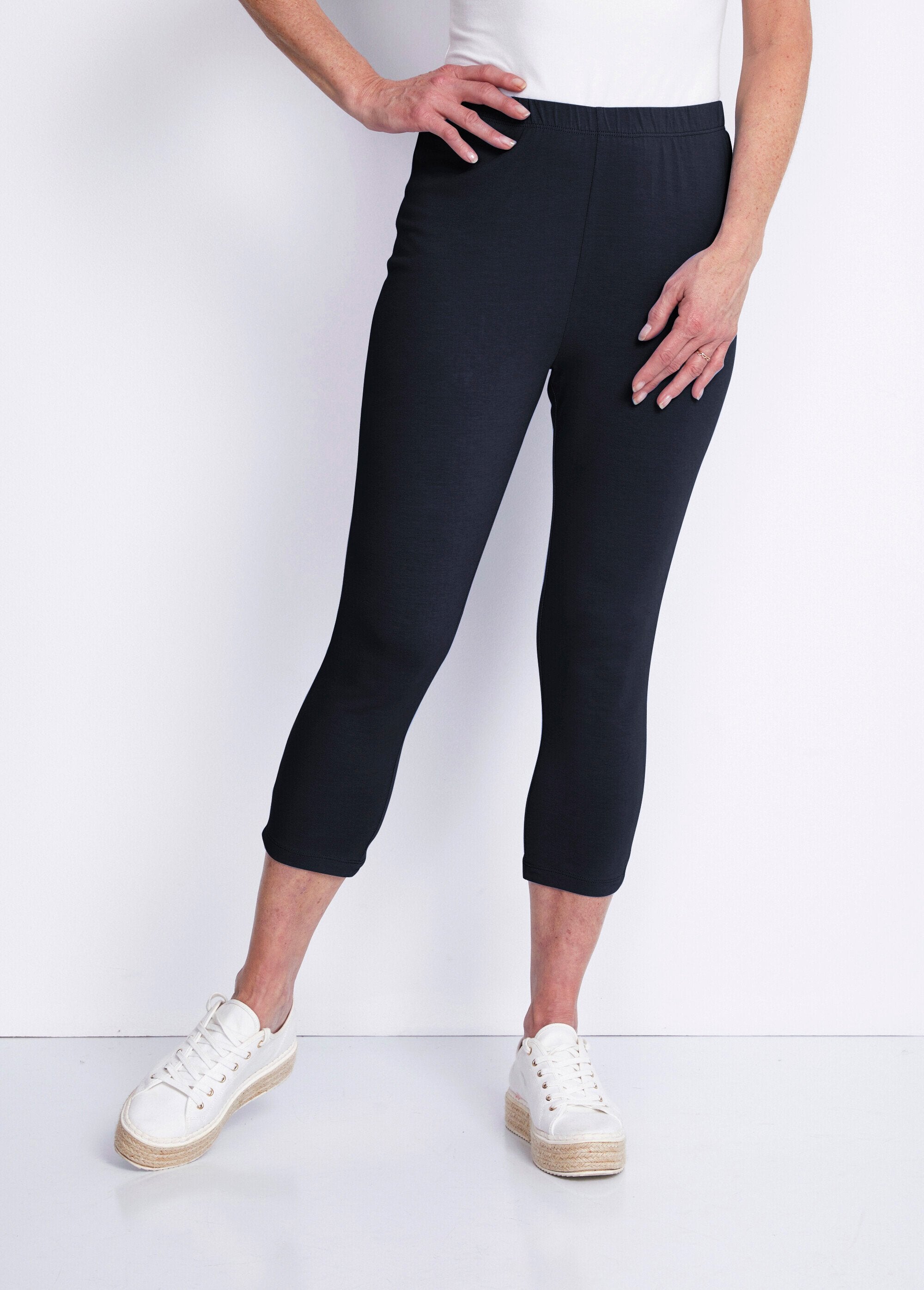 Korte_legging_in_effen_of_bedrukte_katoen_Marien_FA1_slim