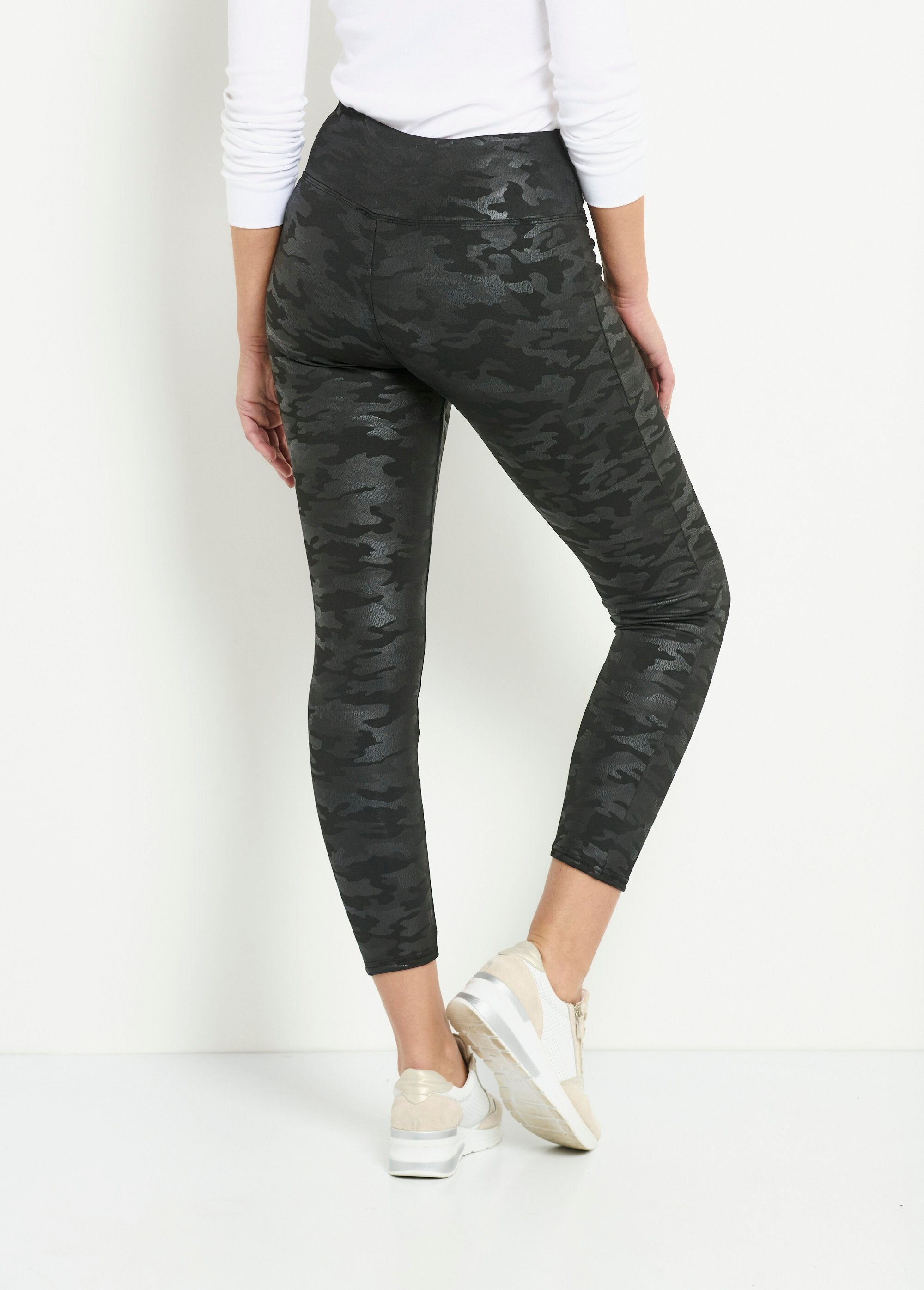 Sportleggings_met_camouflageprint_Noir_DO1_slim