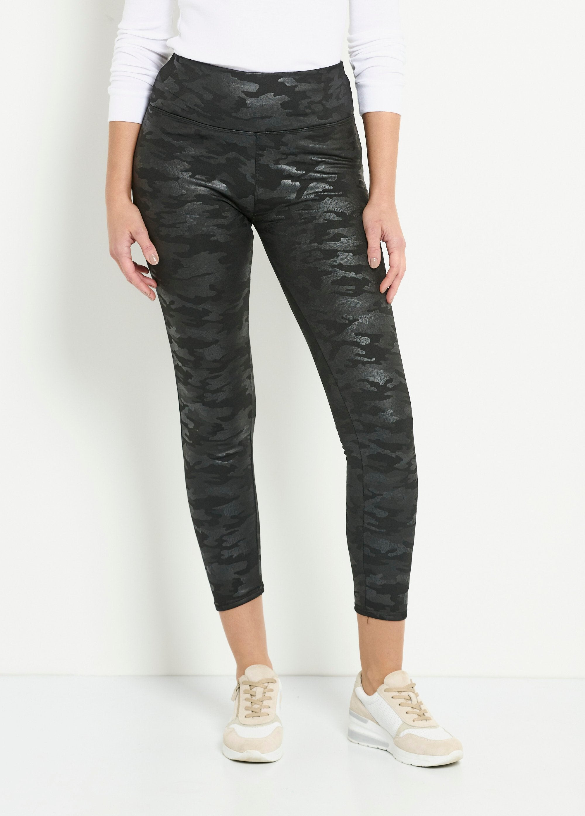 Sportleggings_met_camouflageprint_Noir_FA1_slim