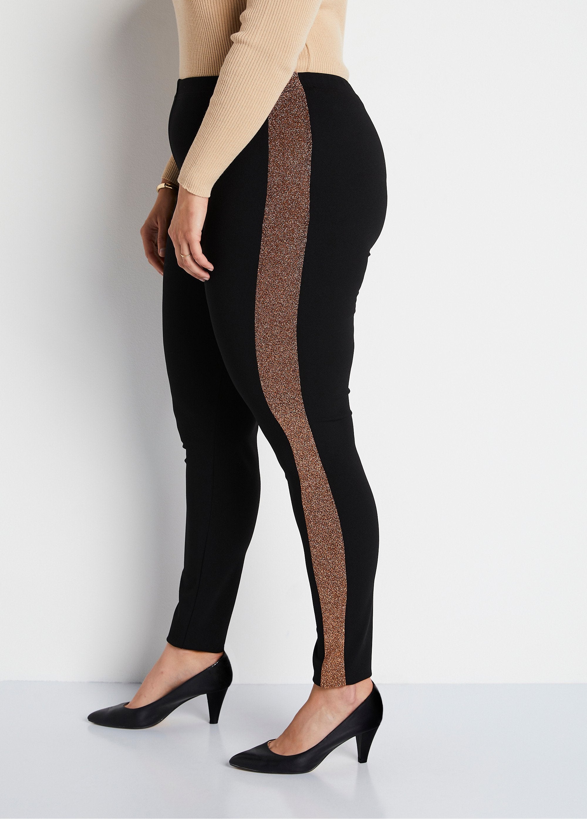 Legging_taille_élastiquée_côtés_brillants_Noir_DR1_curvy