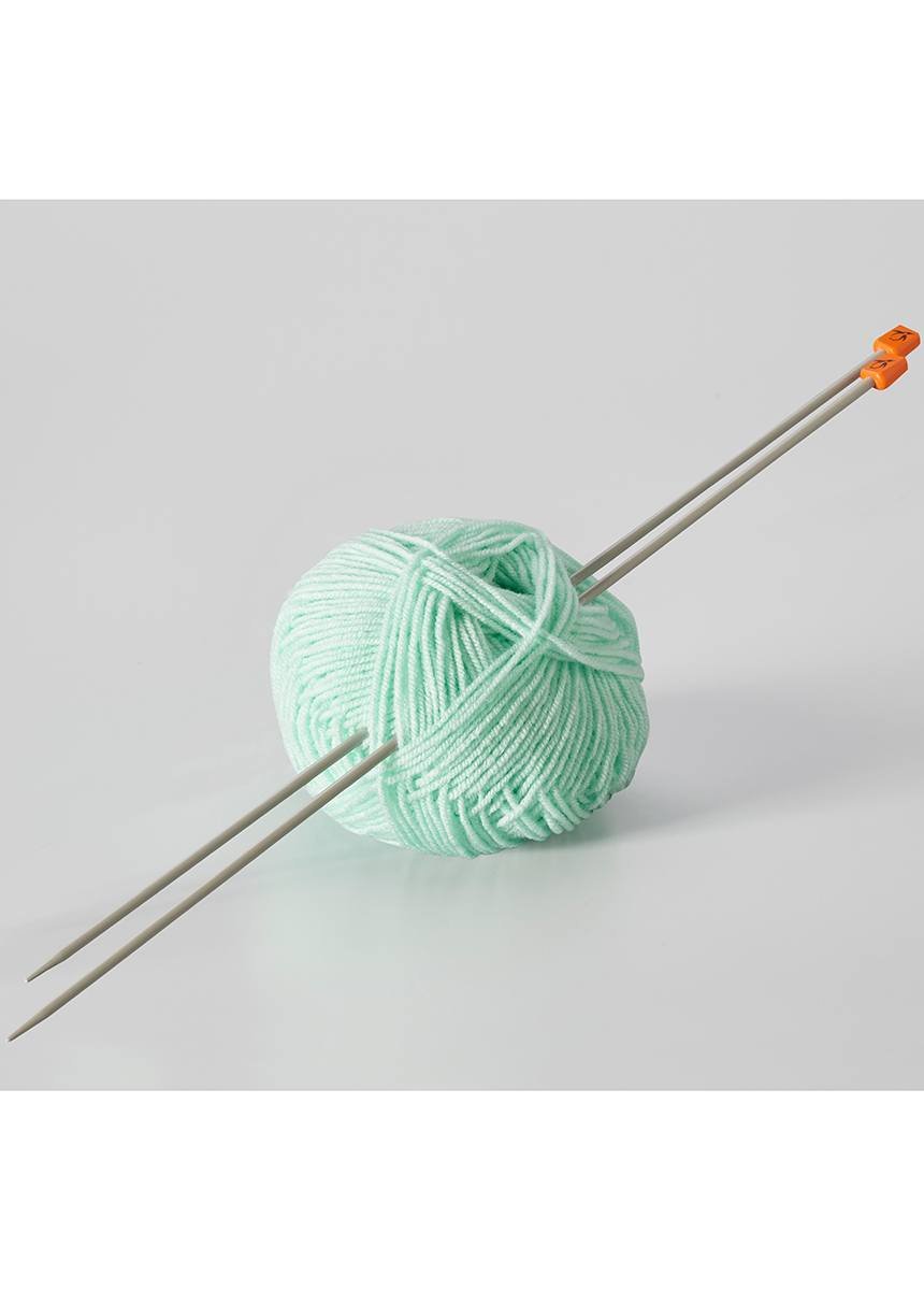 Set_of_2_knitting_needles_Gauge_FA1_slim