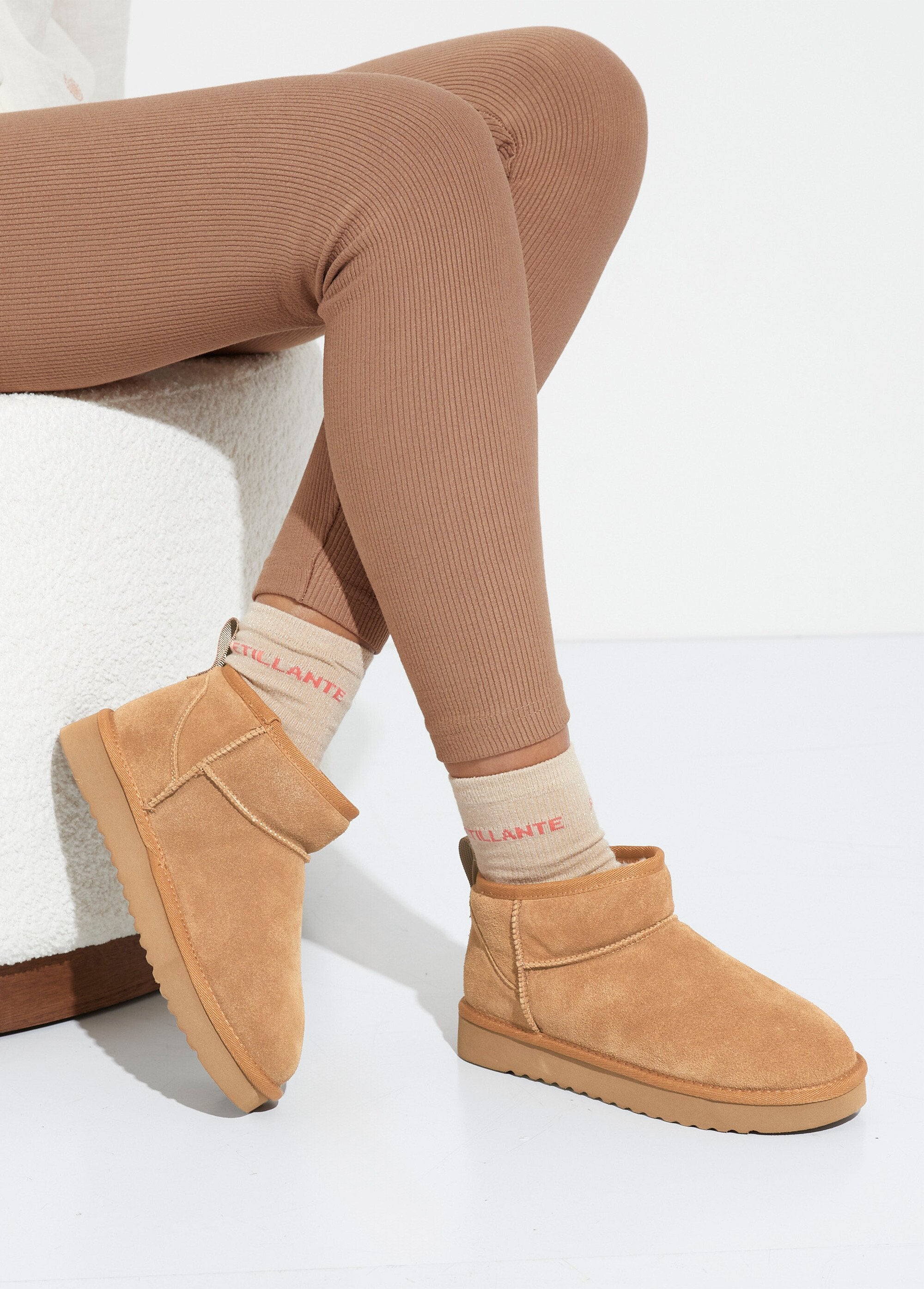 Gevulde_lage_laarzen_met_sleezool_Camel_SF1_slim