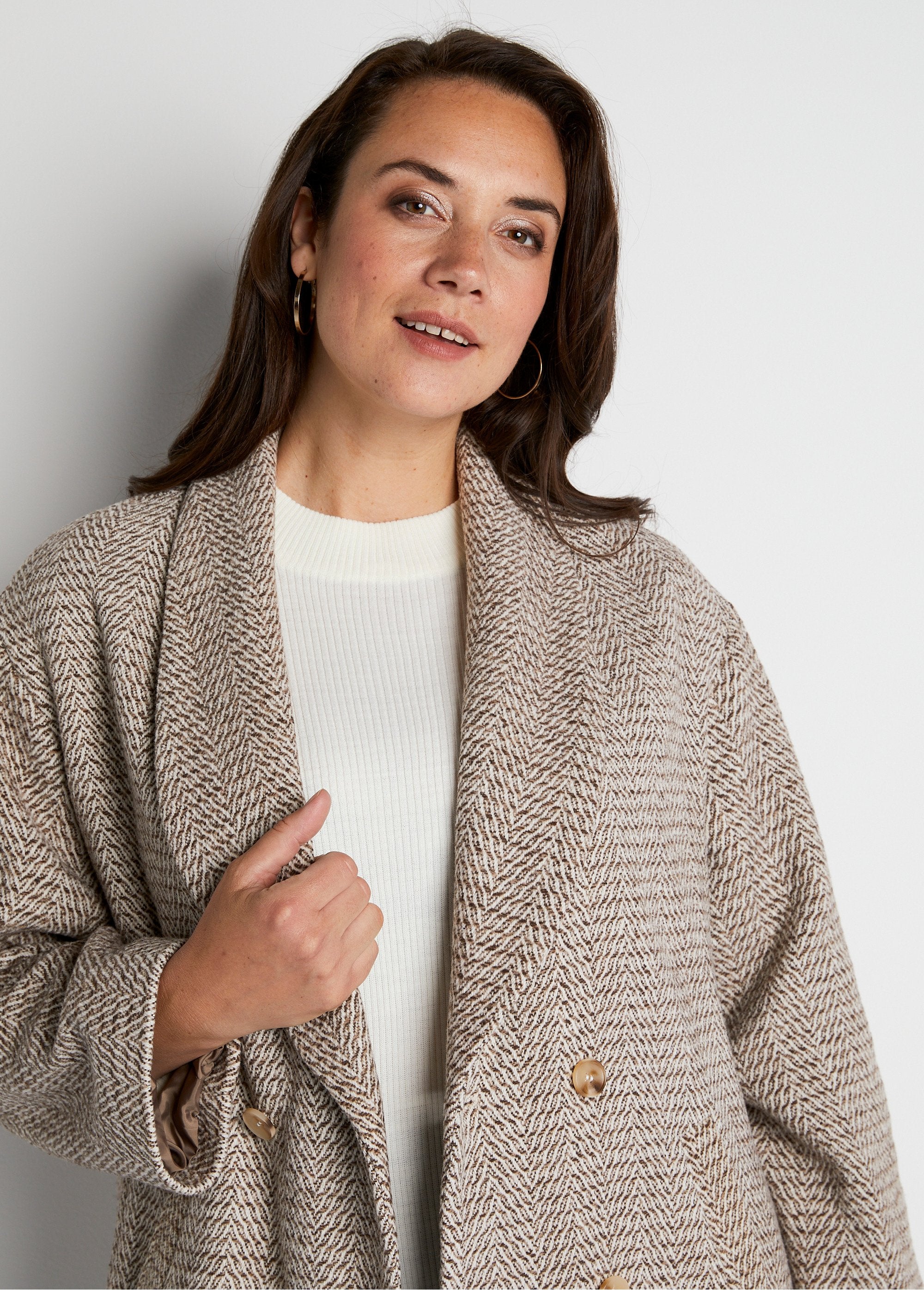 Manteau_aspect_chevrons_mi-long_Beige_DE1_curvy