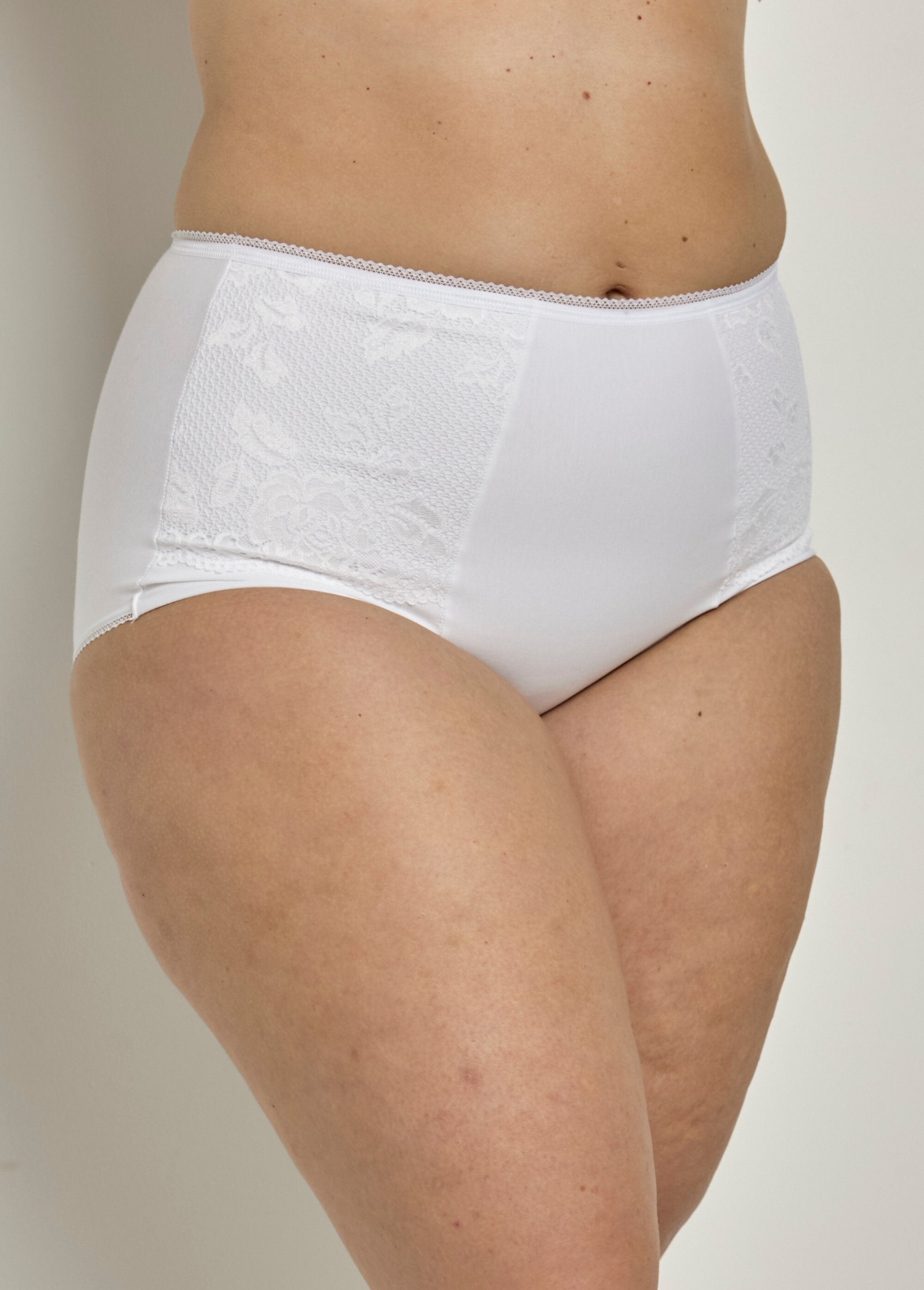 Miss_Mary®_-_Gaine-culotte_taille_haute_dentelle_Blanc_FA1_curvy