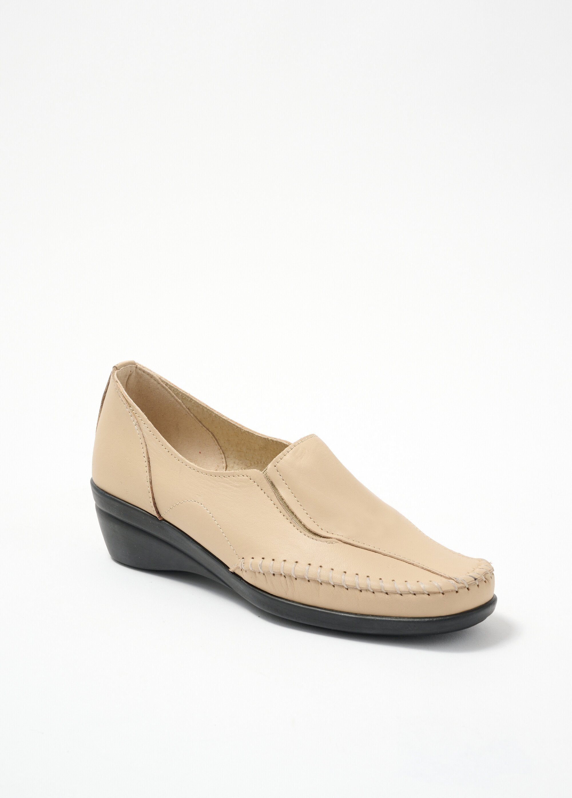 Mocassins_de_cunha_larga_em_pele_Beige_FA1_slim