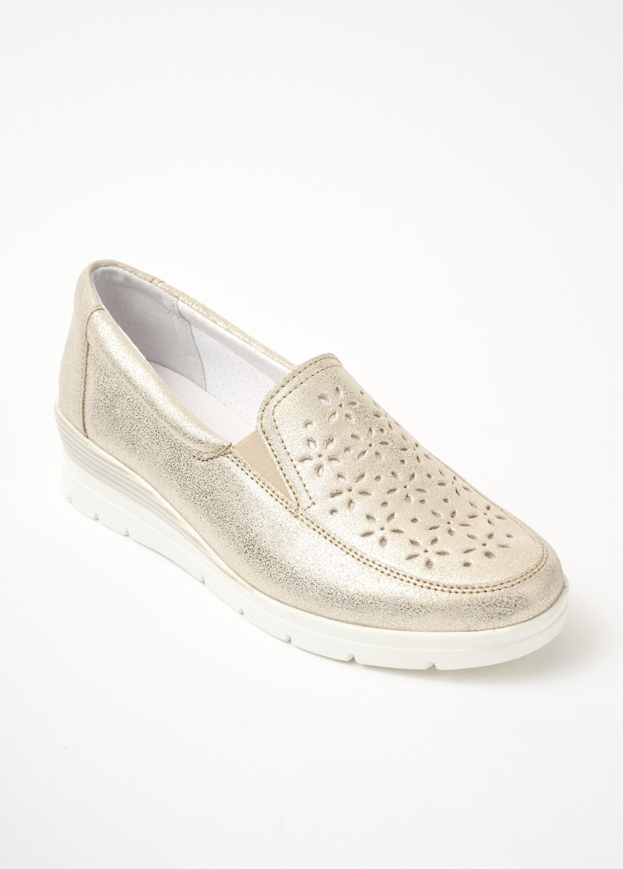 Mocassins_grande_largeur_cuir_brillant_Dore_FA1_slim