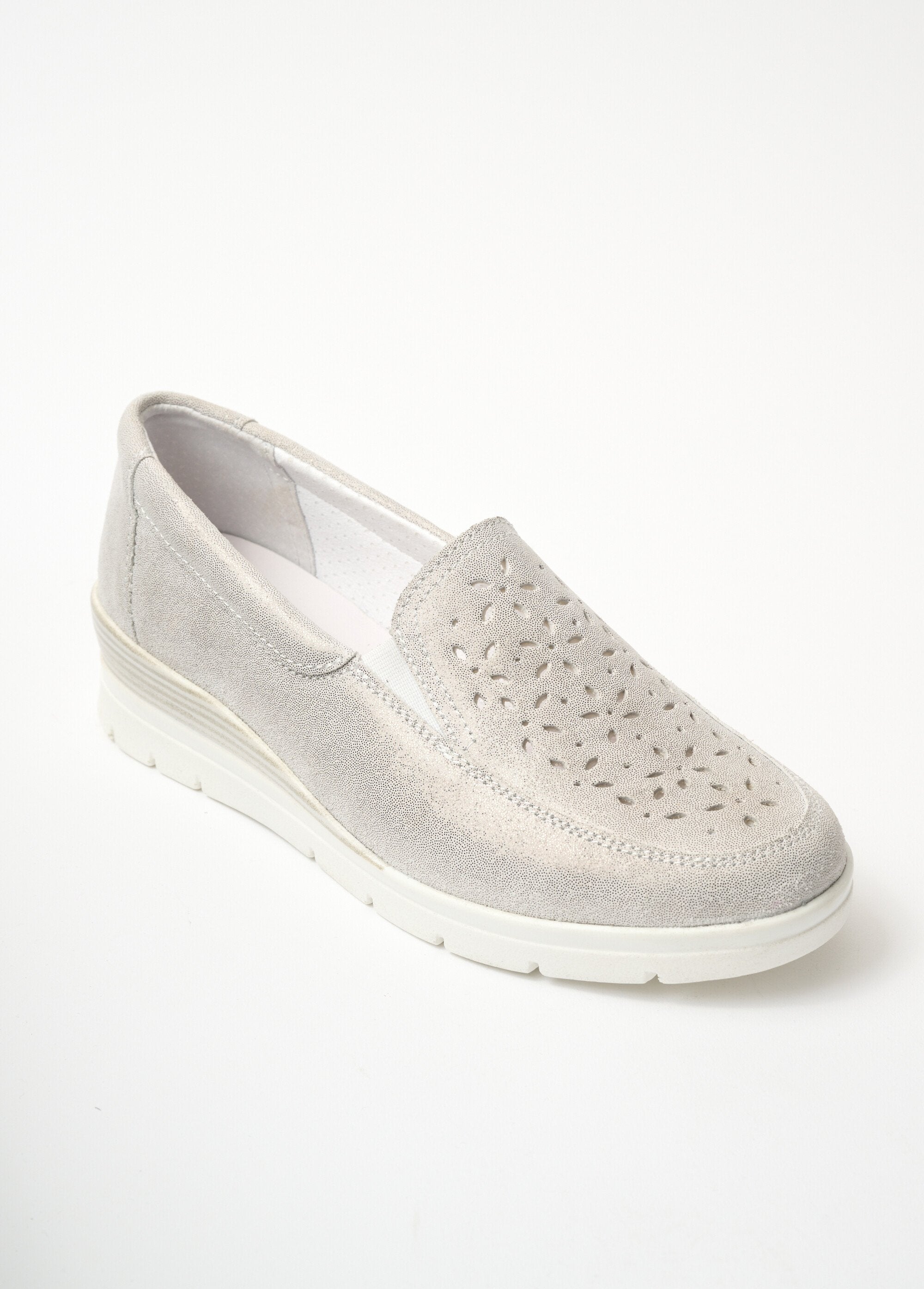 Mocassins_grande_largeur_cuir_brillant_Argente_FA1_slim