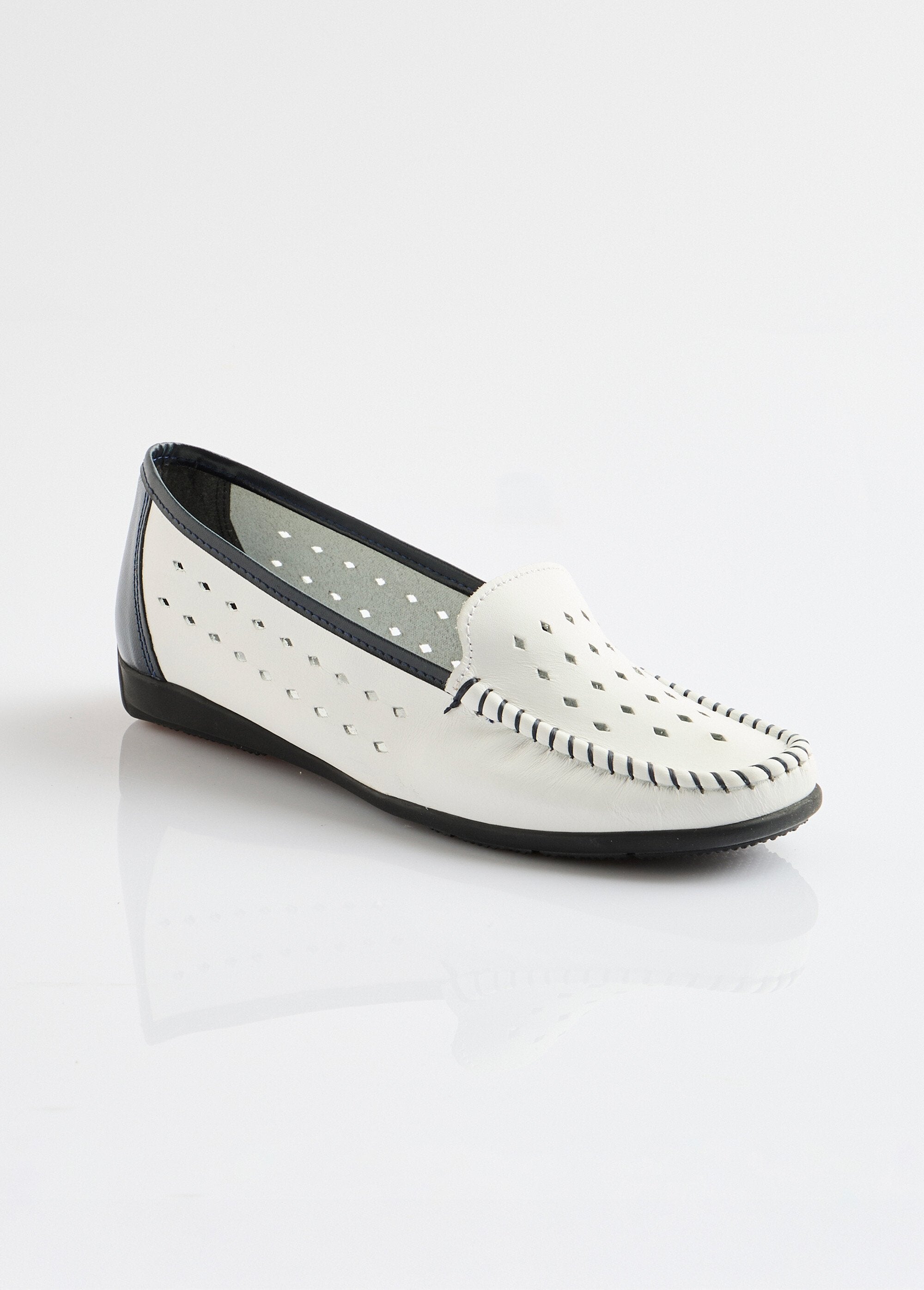 Mocassins_souples_largeur_confort_cuir_Blanc_FA1_slim