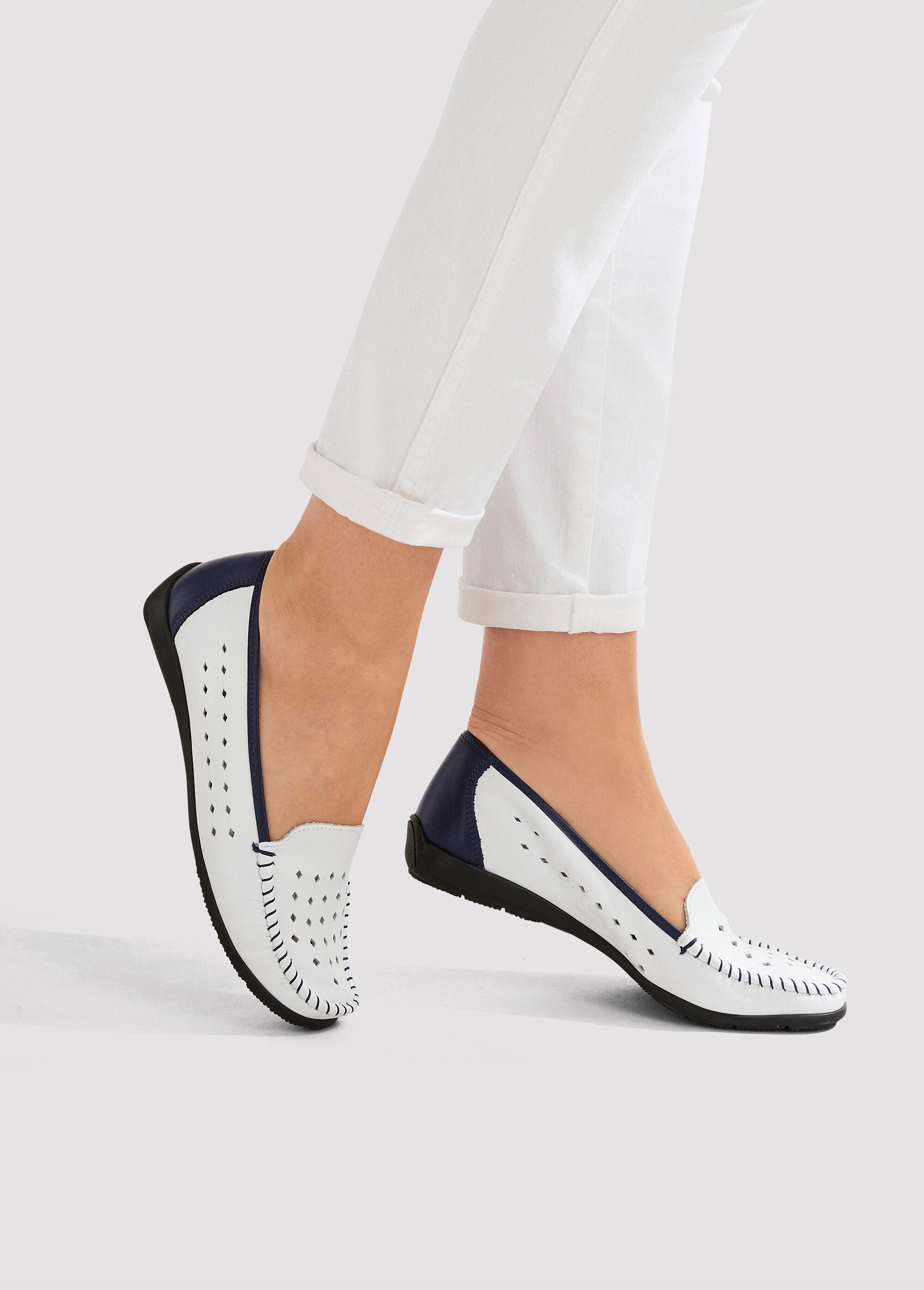 Mocassins_souples_largeur_confort_cuir_Blanc_SF1_slim