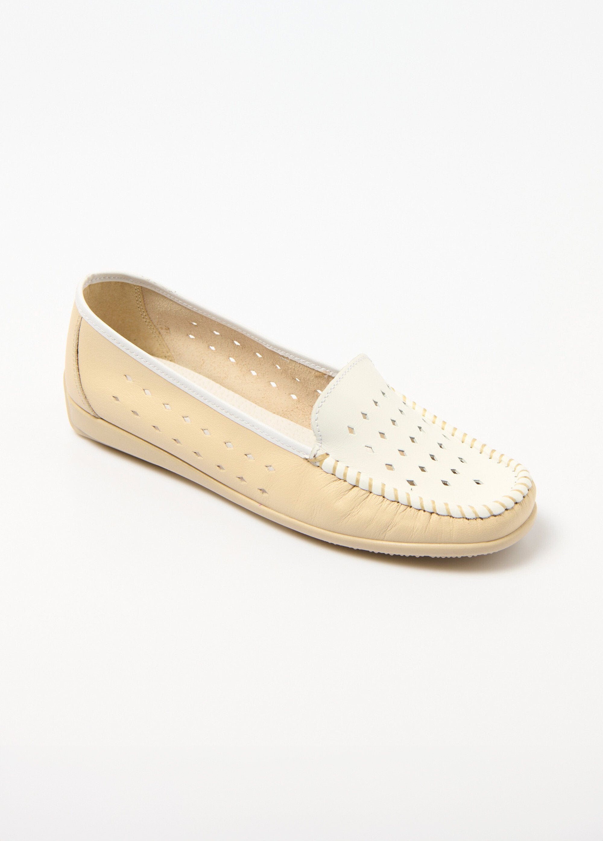 Mocassins_souples_largeur_confort_cuir_Beige_FA1_slim