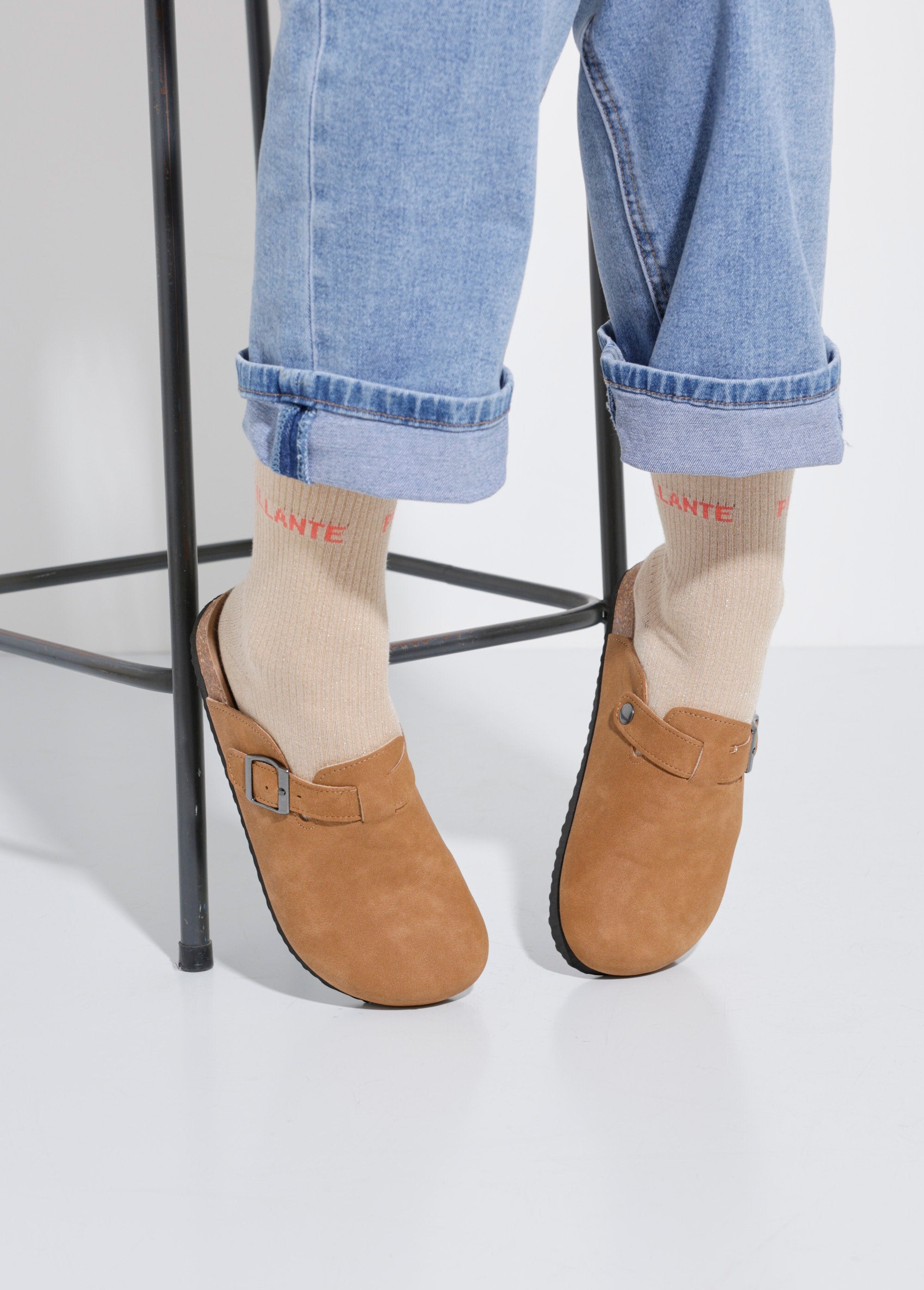 Mules_à_boucle_et_semelle_anatomique_Camel_SF1_slim