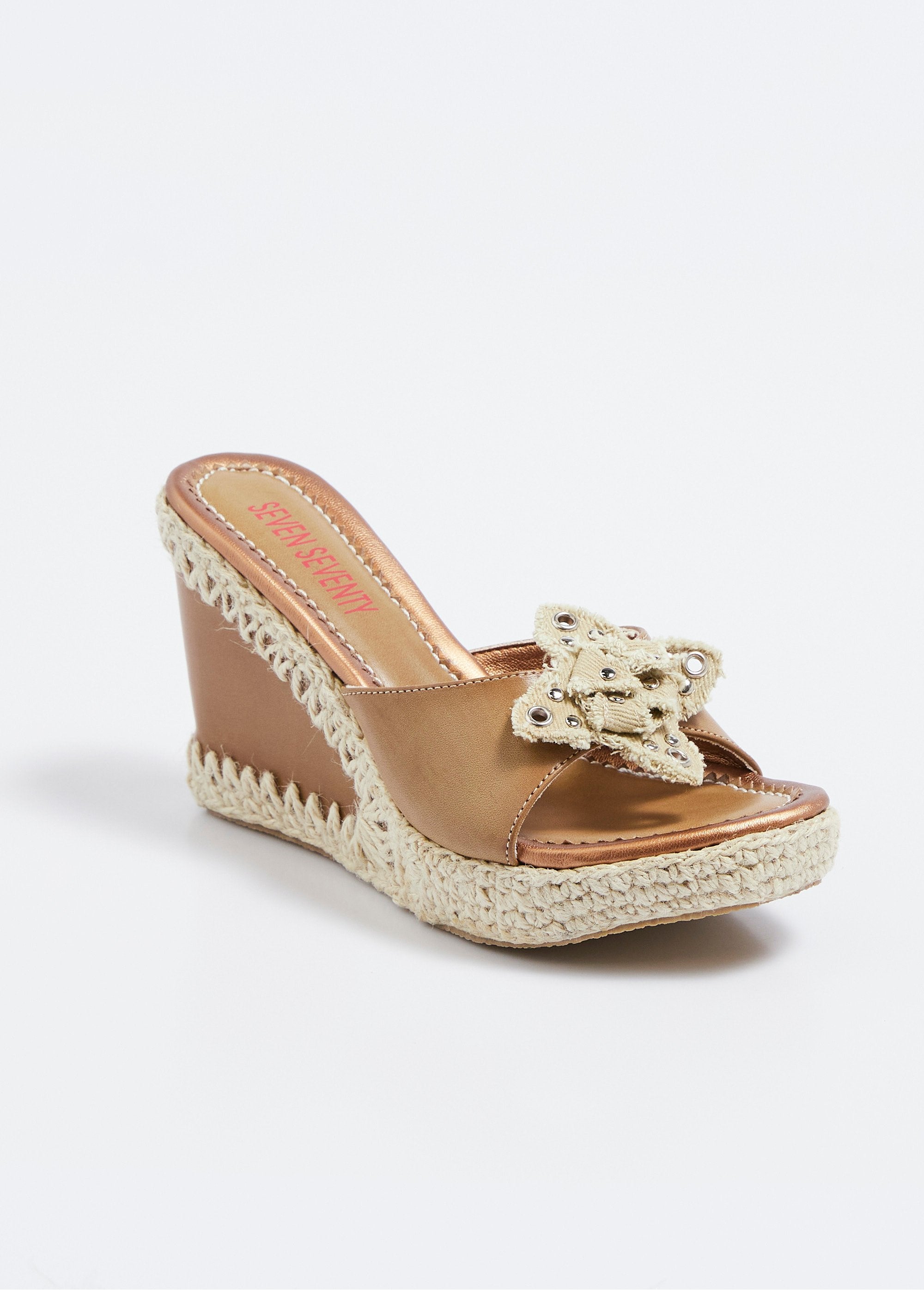 Stoffen_muiltjes_met_sleehak_Beige_FA1_slim