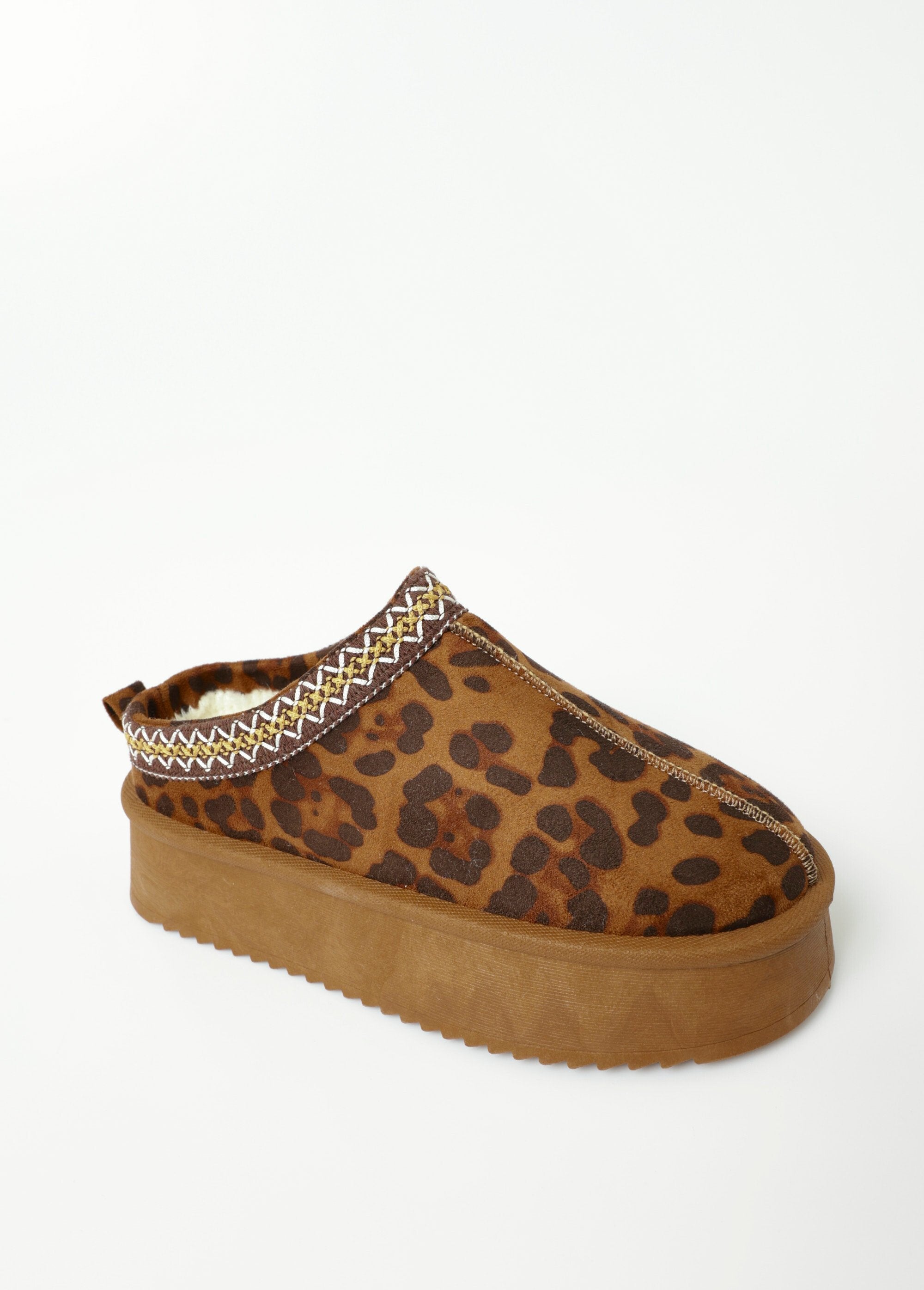 Suède_muiltjes_met_voering_en_sleehak_Leopard_FA1_slim