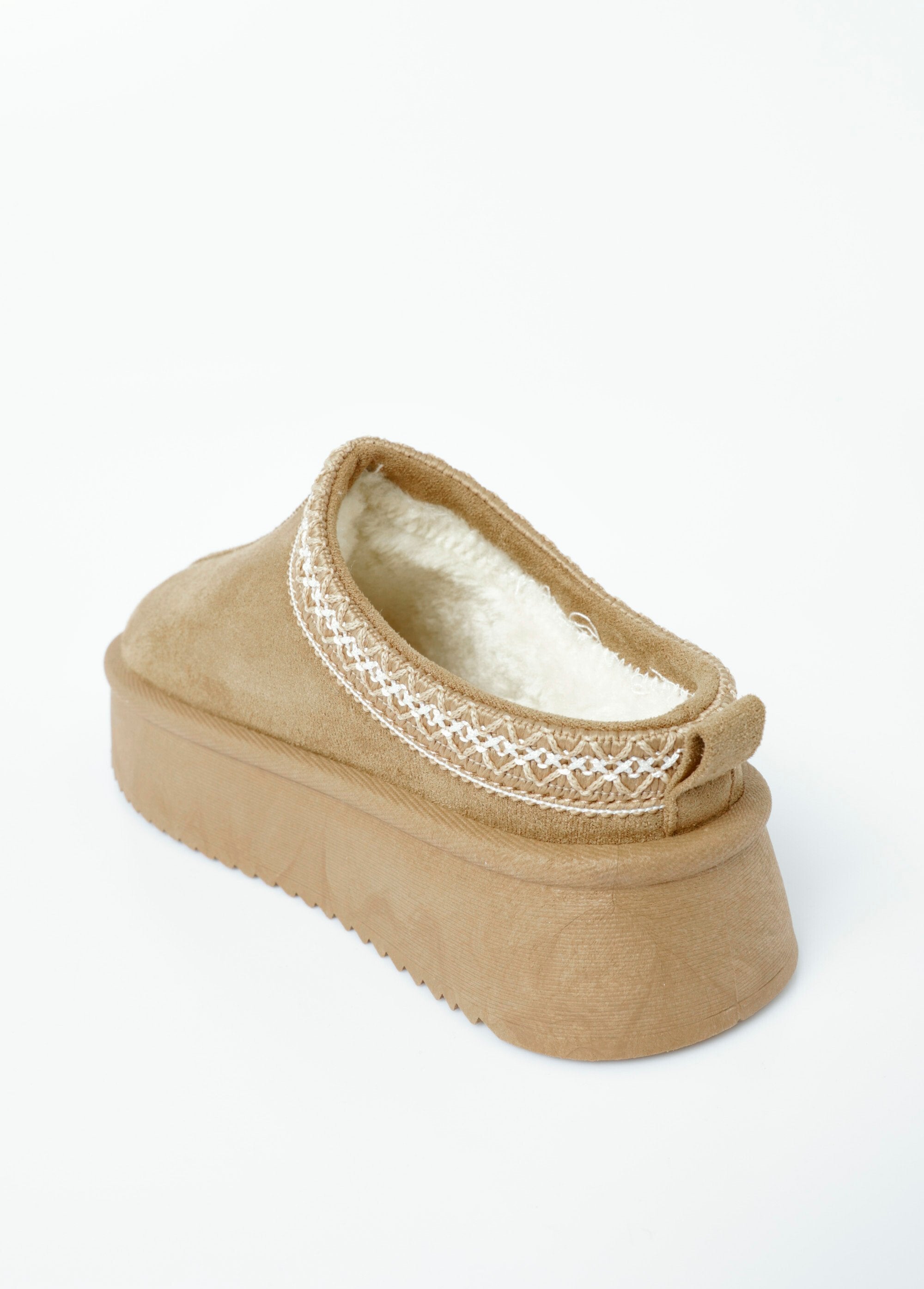 Suède_muiltjes_met_voering_en_sleehak_Beige_DO1_slim