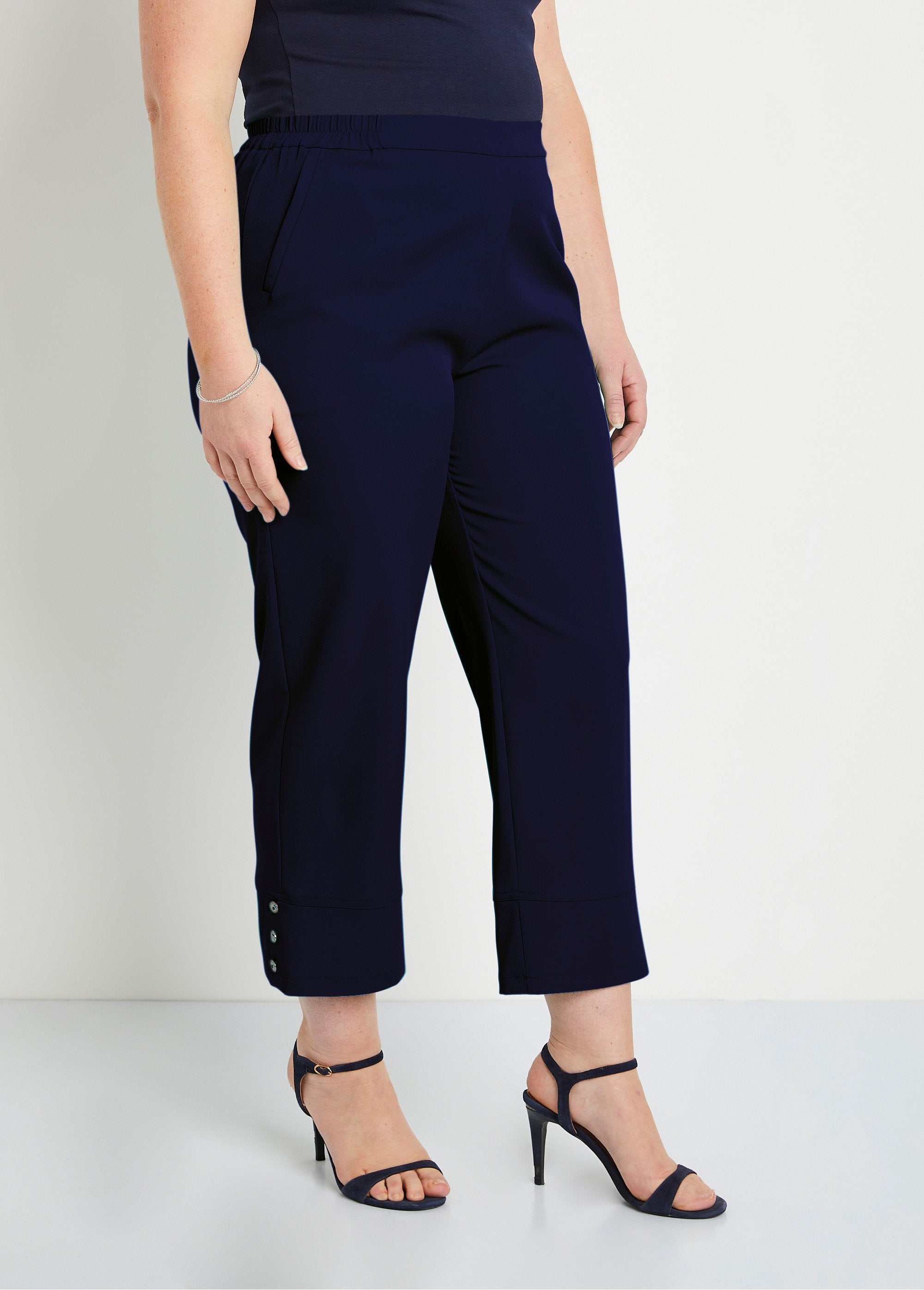 Rechte_broek_met_semi-elastische_tailleband_Marien_FA1_curvy