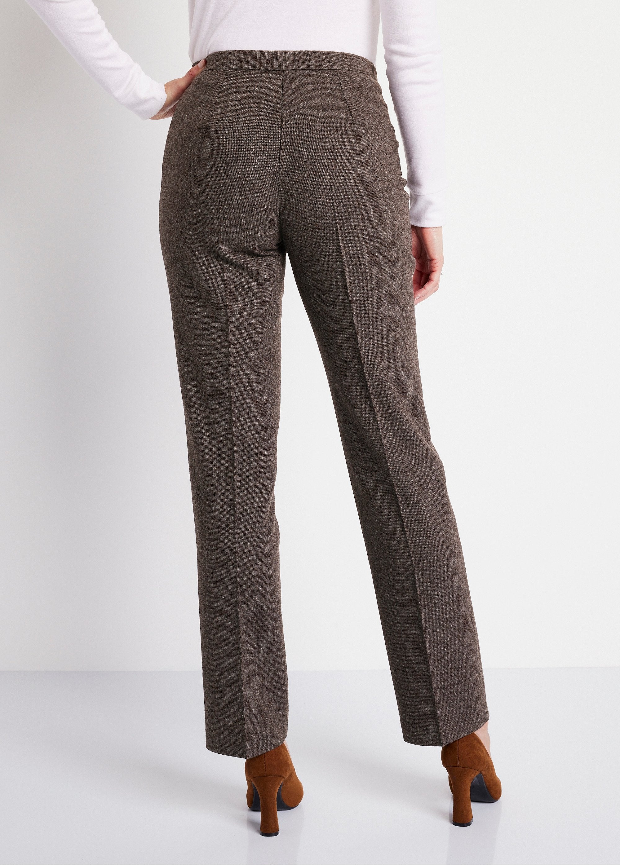 Pantalon_droit_chevrons_ou_chiné_entrejambe_70_cm_Chine_marron_DO1_slim