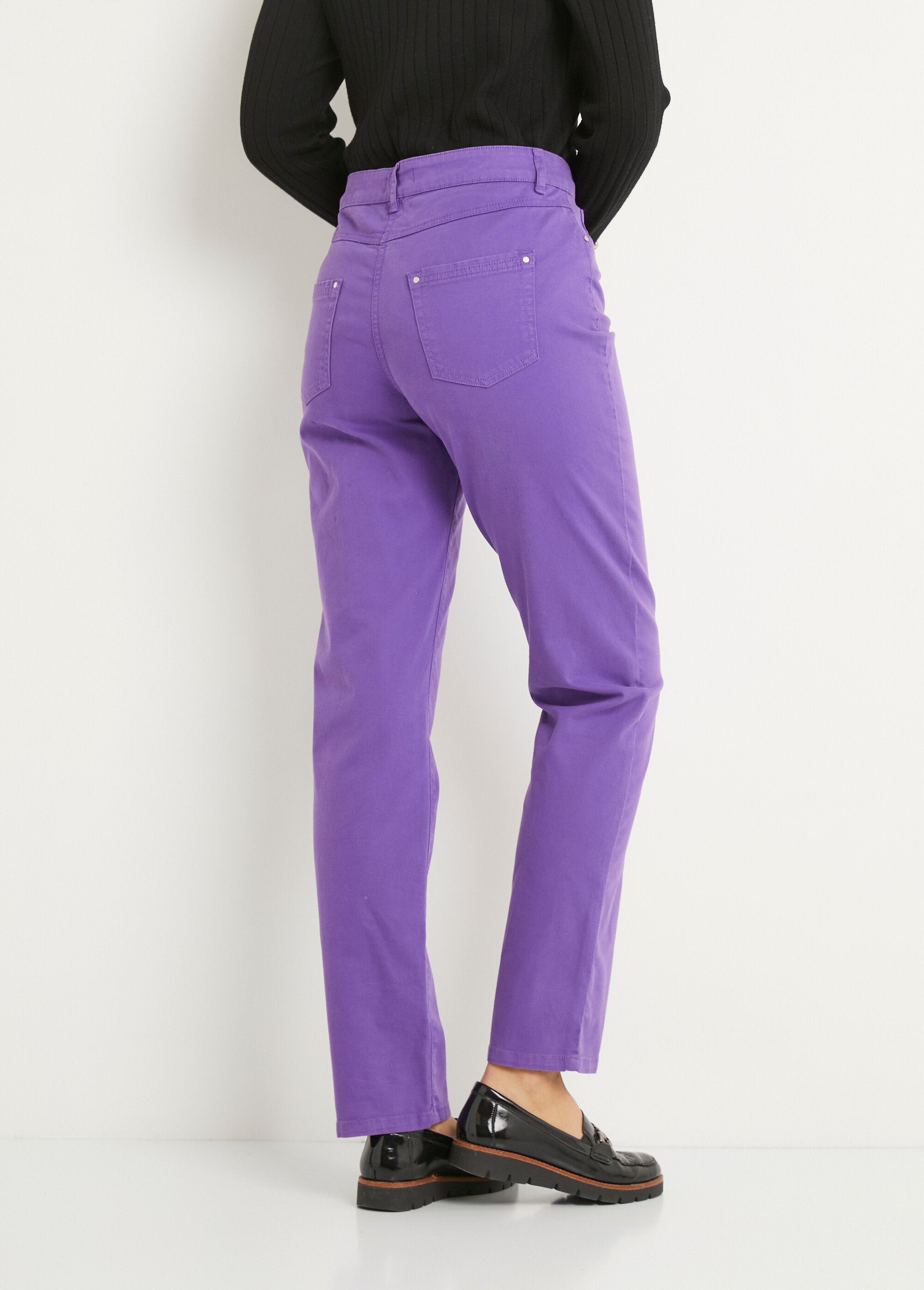 5-pocket_stretch_katoenen_broek_met_rechte_pijpen_Violet_DO1_slim