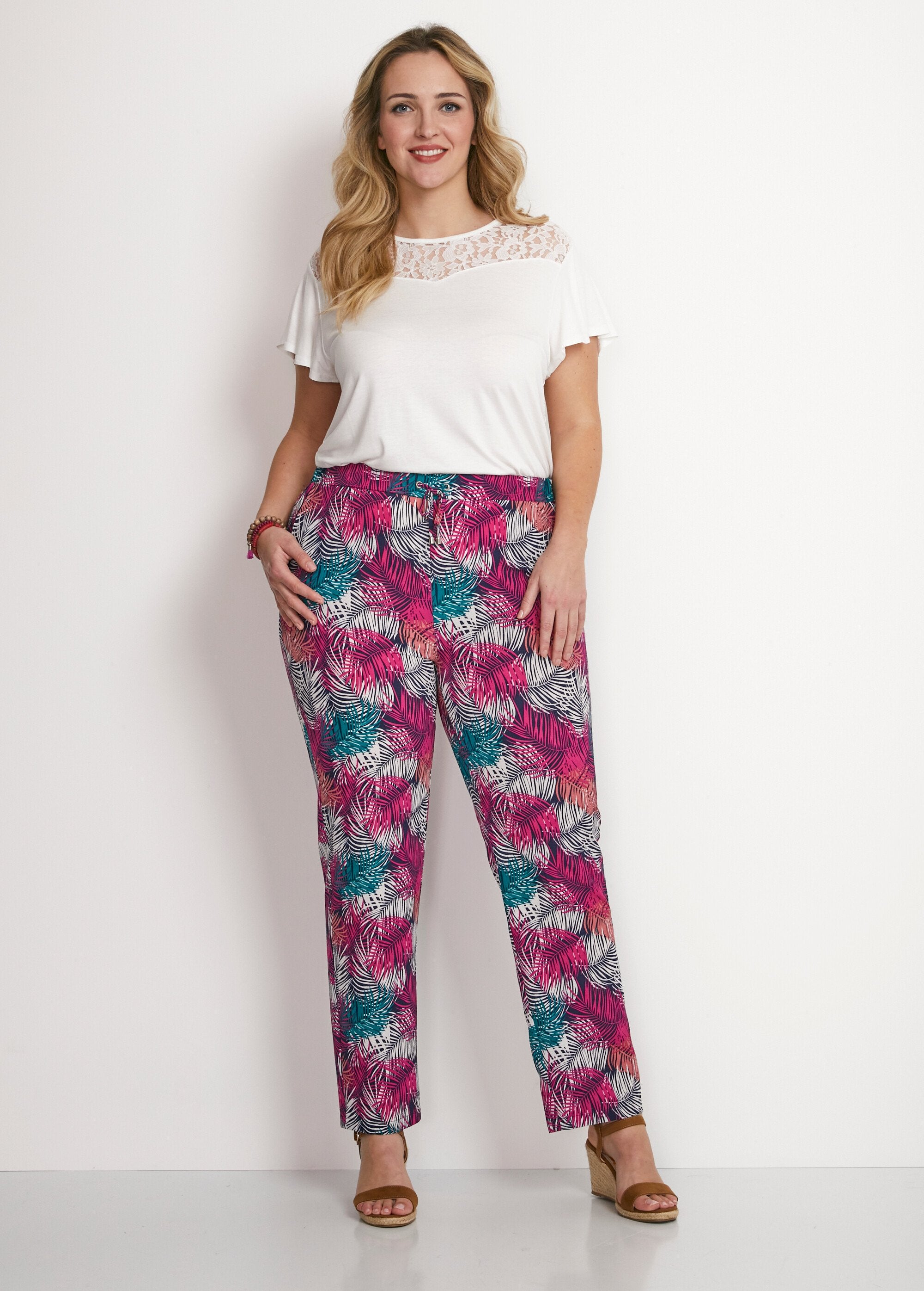 Vloeiende_broek_met_elastische_tailleband_Imprime_fuchsia_SF1_curvy