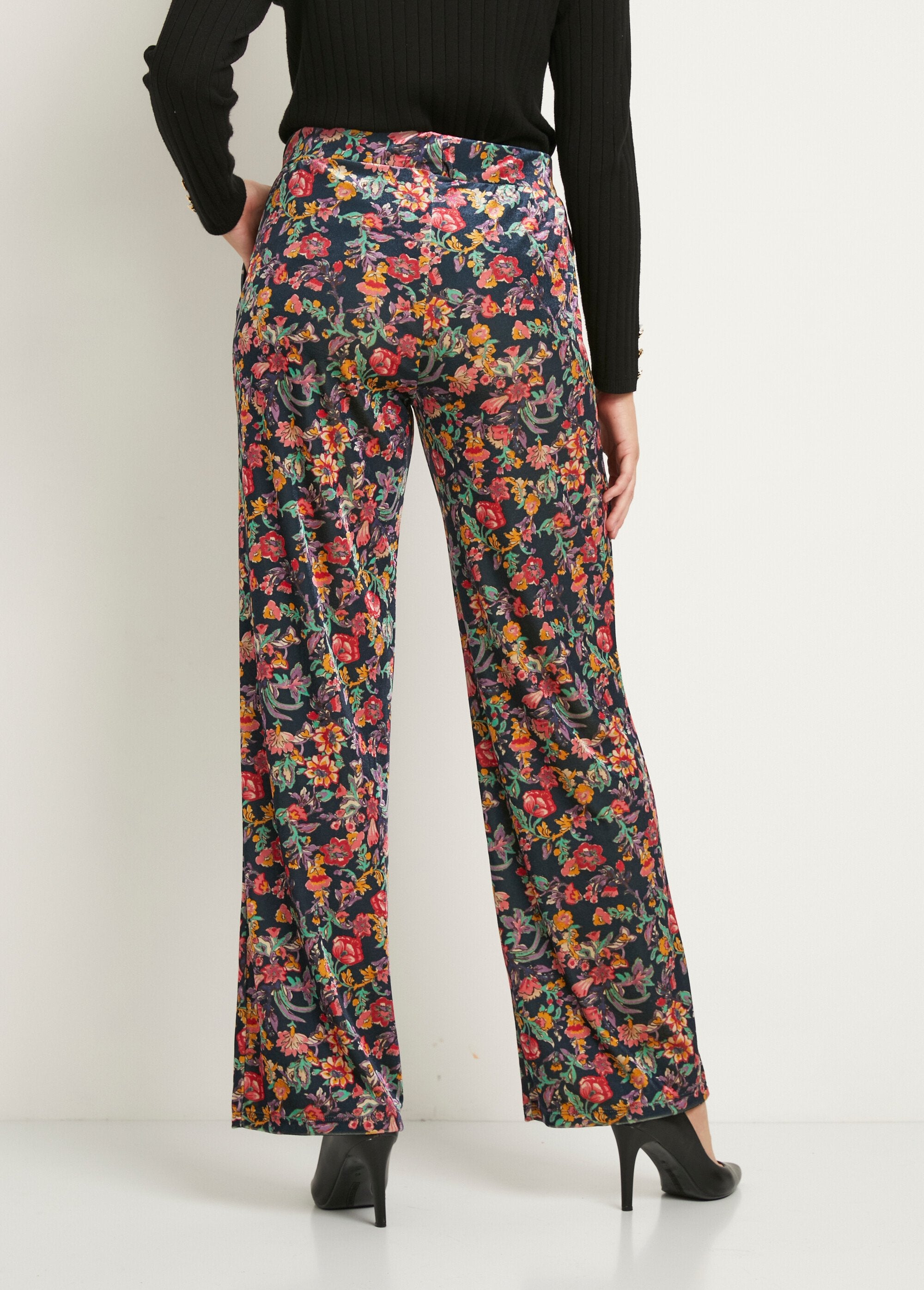 Pantalon_fluide_taille_semi_élastiquée_velours_ras_fleuri_Marine_et_rose_DO1_slim