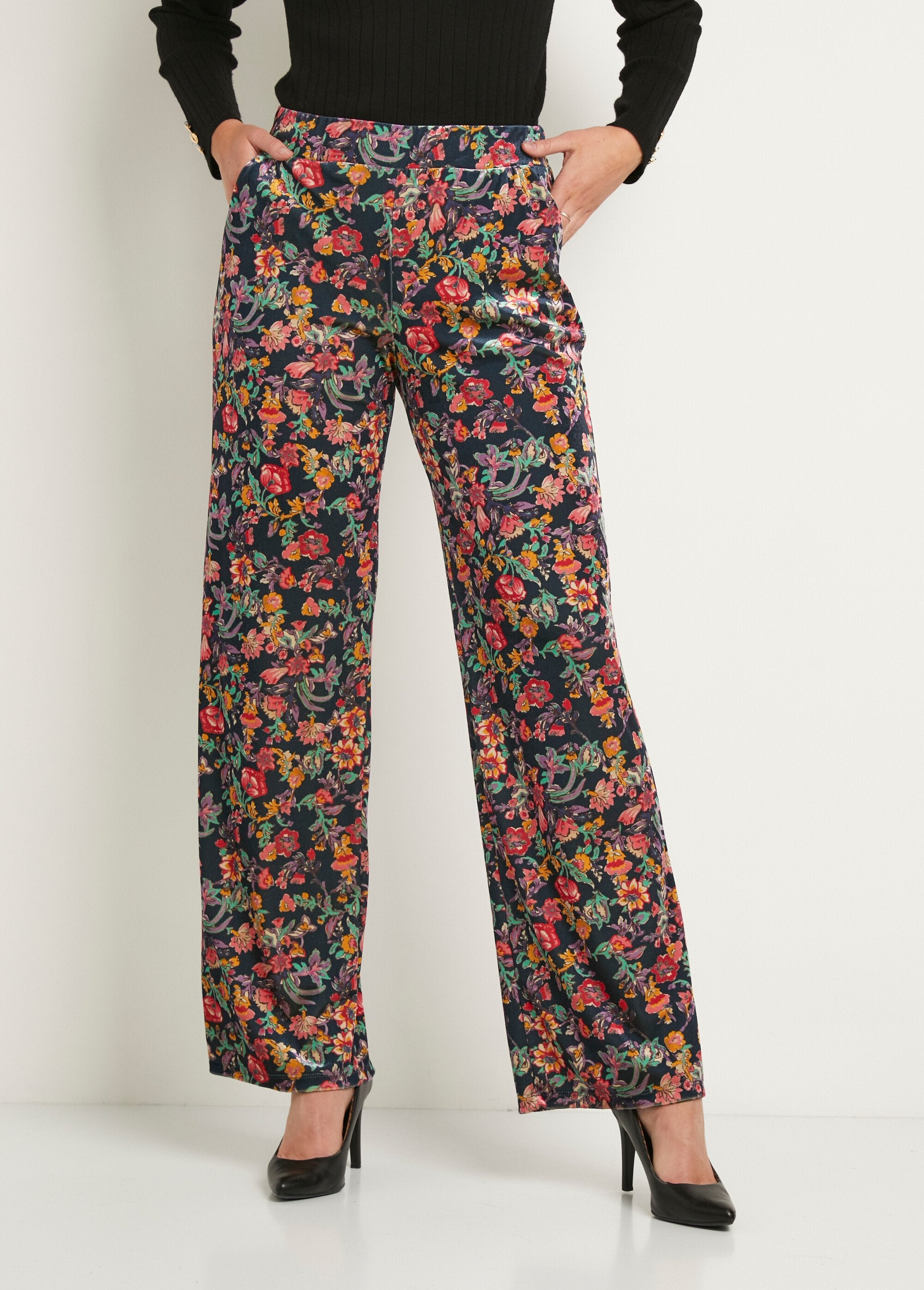 Soepele_broek_met_semi-elastische_taille_in_gebloemd_fluweel_Marine_et_rose_FA1_slim