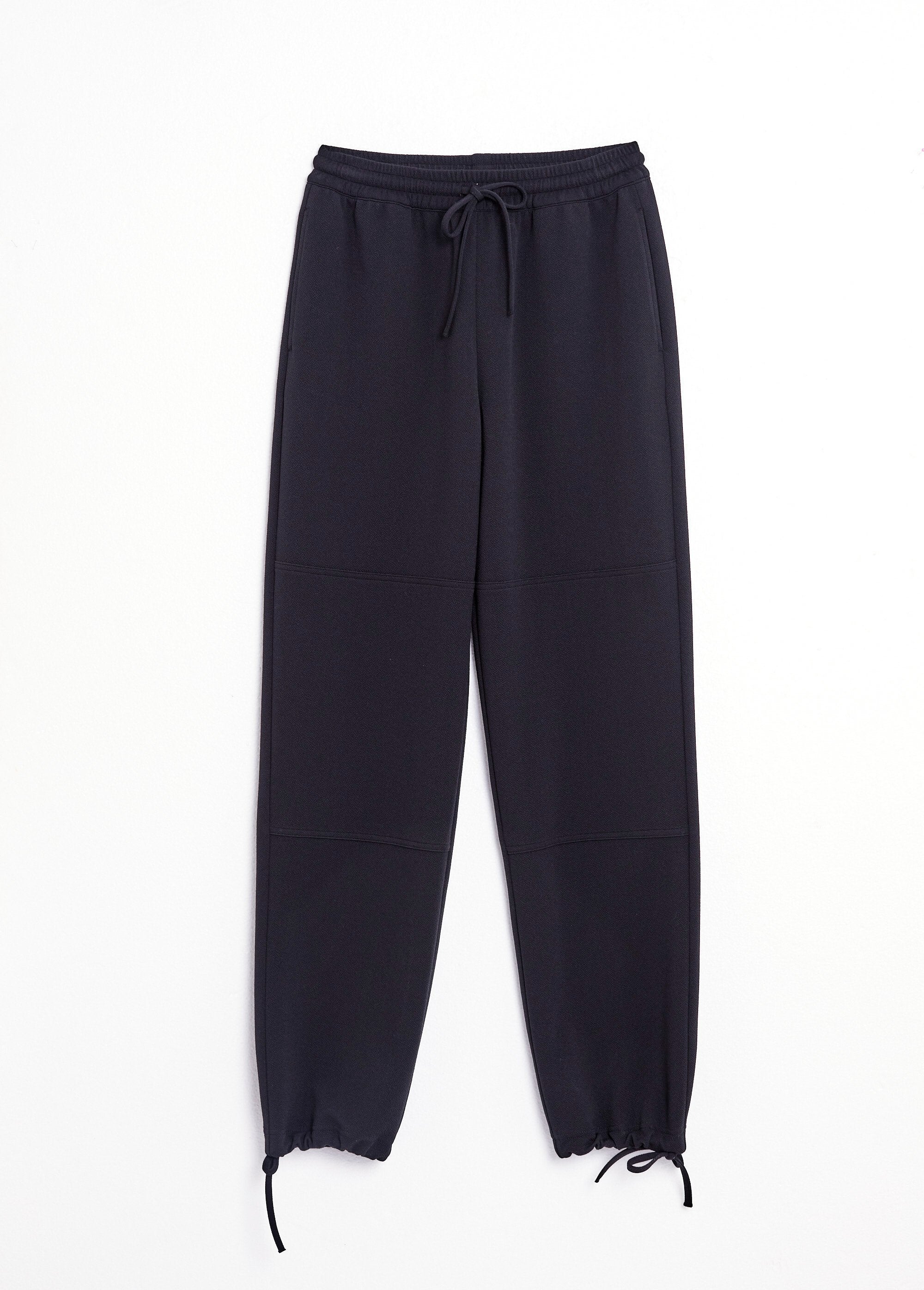 Broek_met_wijde_pijpen_en_elastische_tailleband_in_effen_crêpe_breisel_Noir_AP1_slim