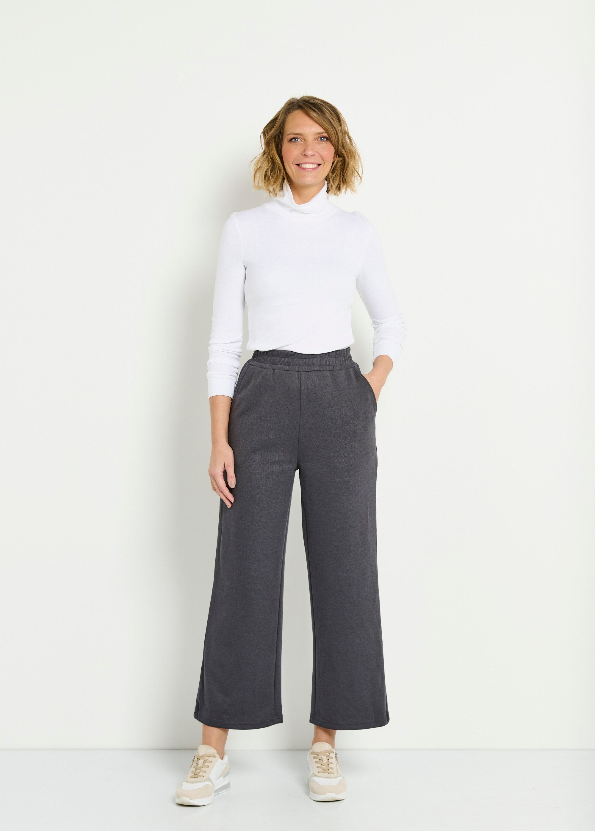 Comfort_broek_met_wijde_pijpen_van_polo-mesh_Gris_SF1_slim