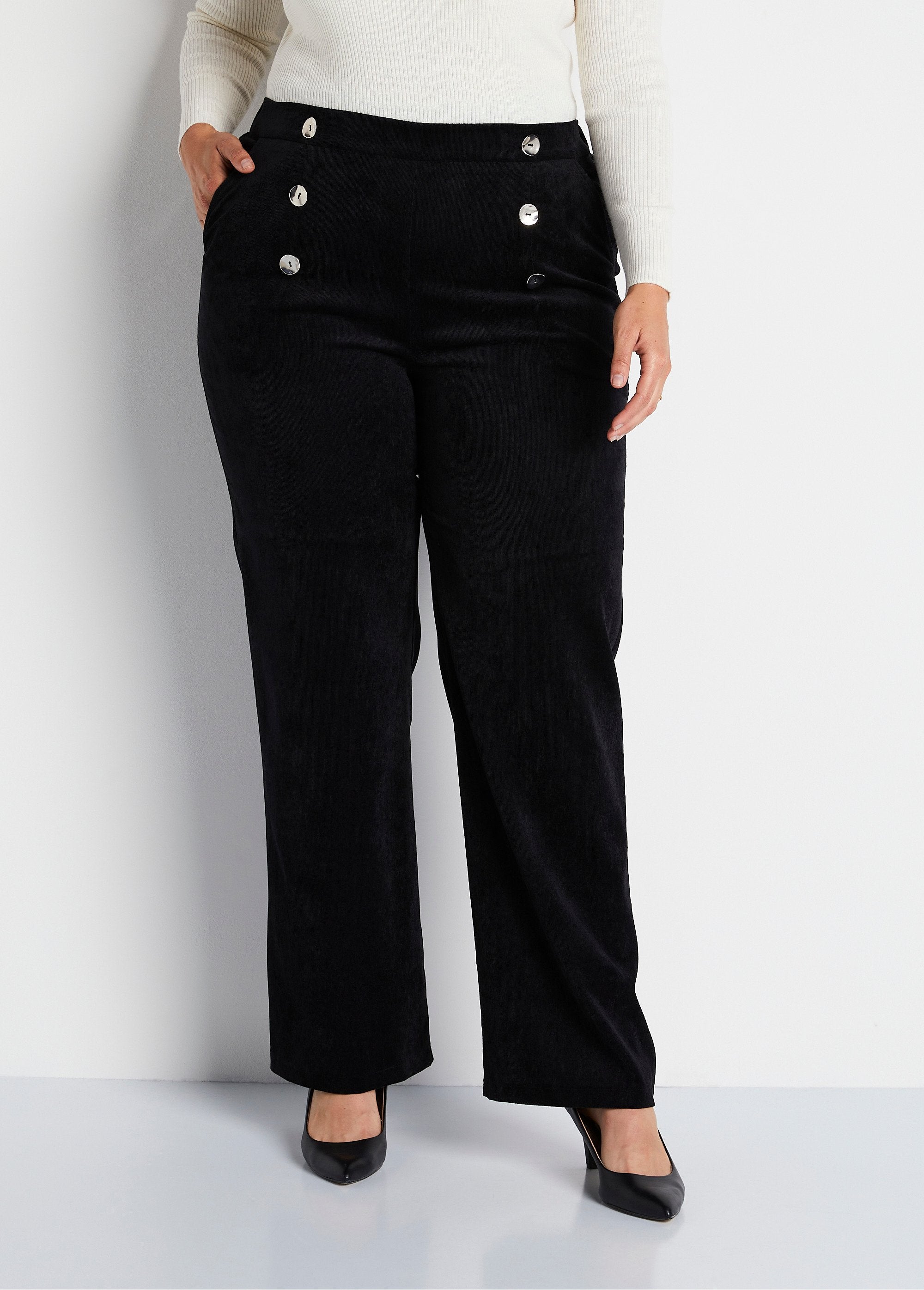 Calça_larga_de_veludo_cotelê_com_efeito_ponte_PRETO_FA1_curvy