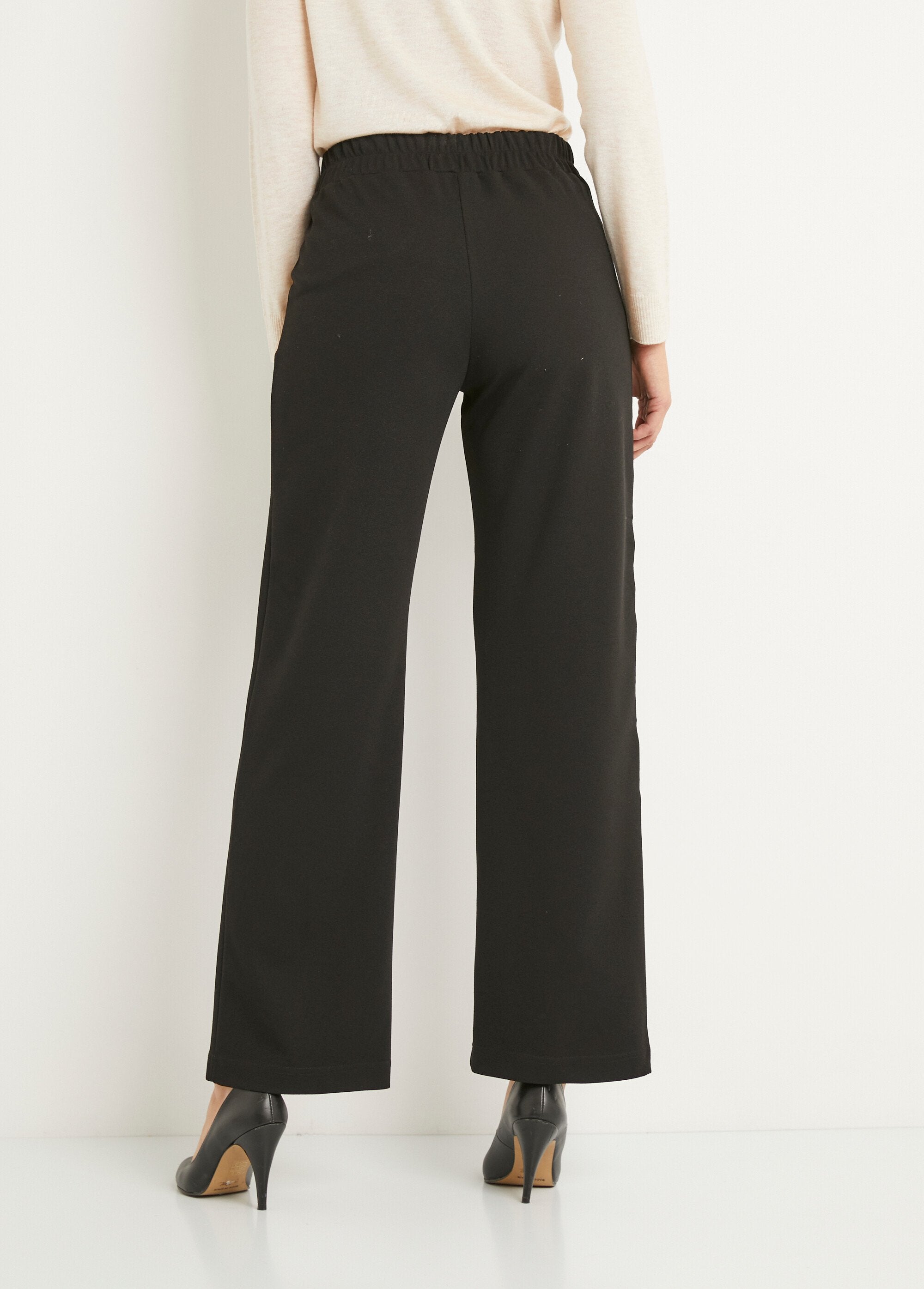 Semi-elastische_broek_met_wijde_pijpen,_effen_Noir_DO1_slim