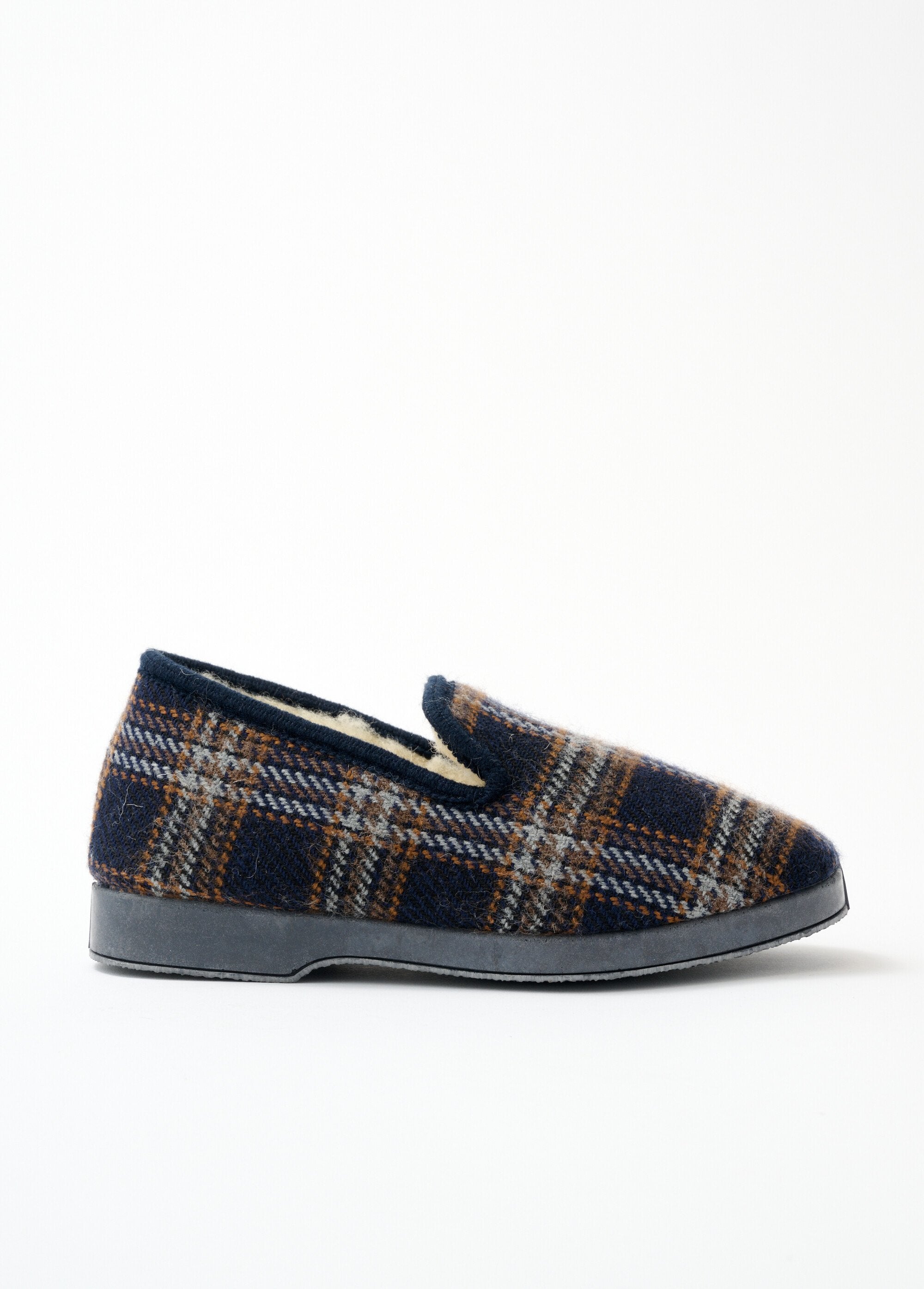 Chaussons_largeur_confort_mixtes_fourrés_Marine_DR1_slim