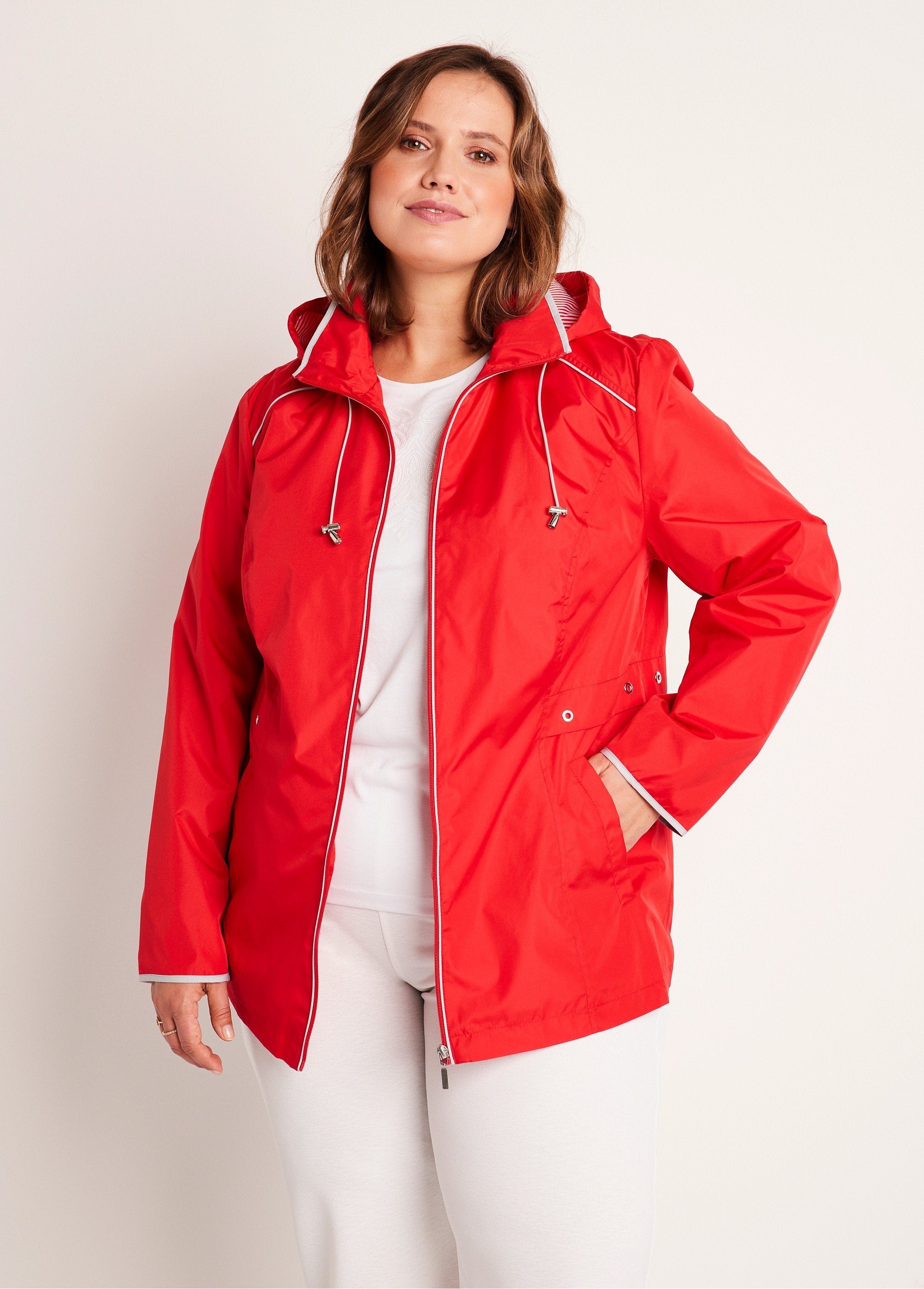 Korte_parka_met_rits_Rood_FA1_curvy