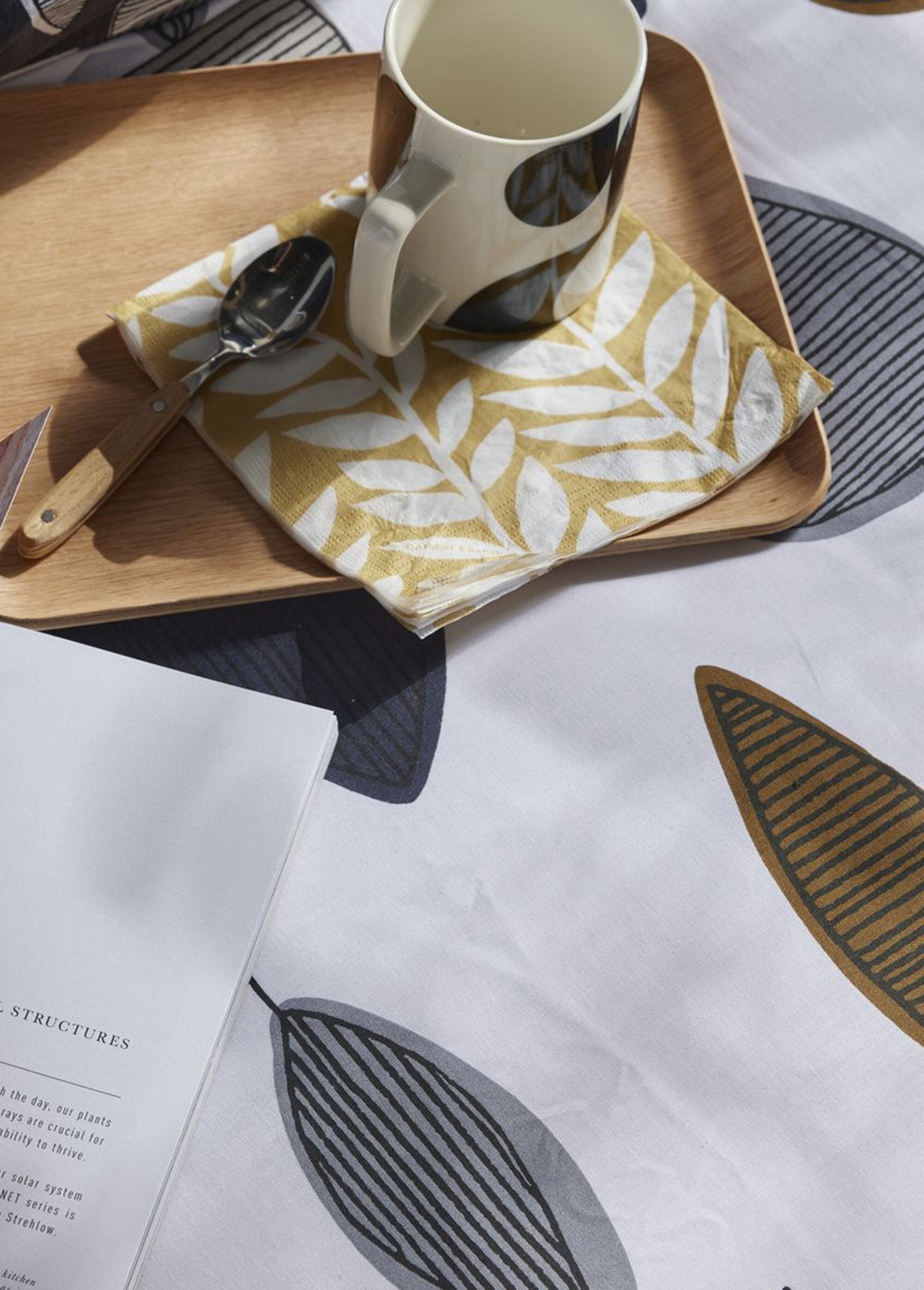 Parure_pur_coton_240_x_220cm,_Arbres_Blanc_et_bleu_marine_DE2_slim