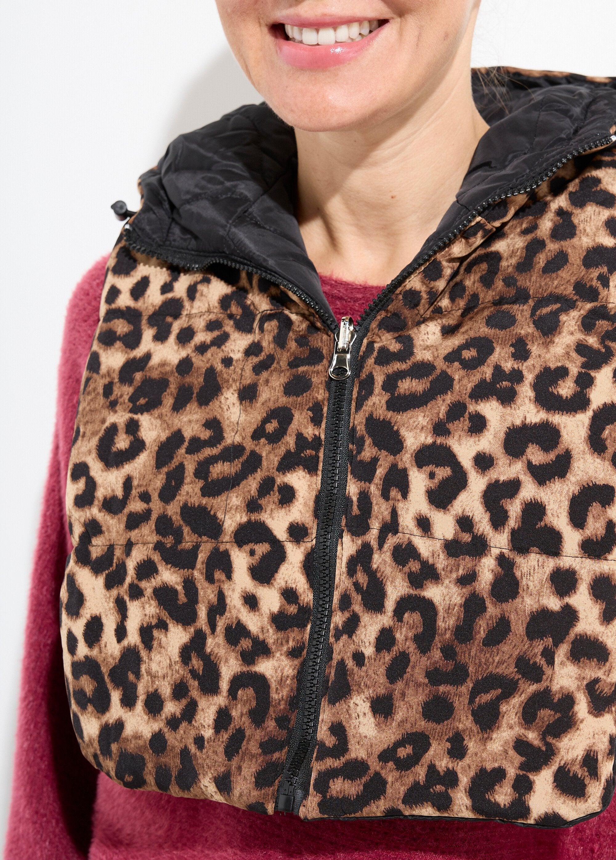 Plastron_zippé_matelassé_à_capuche_Leopard_DE1_slim