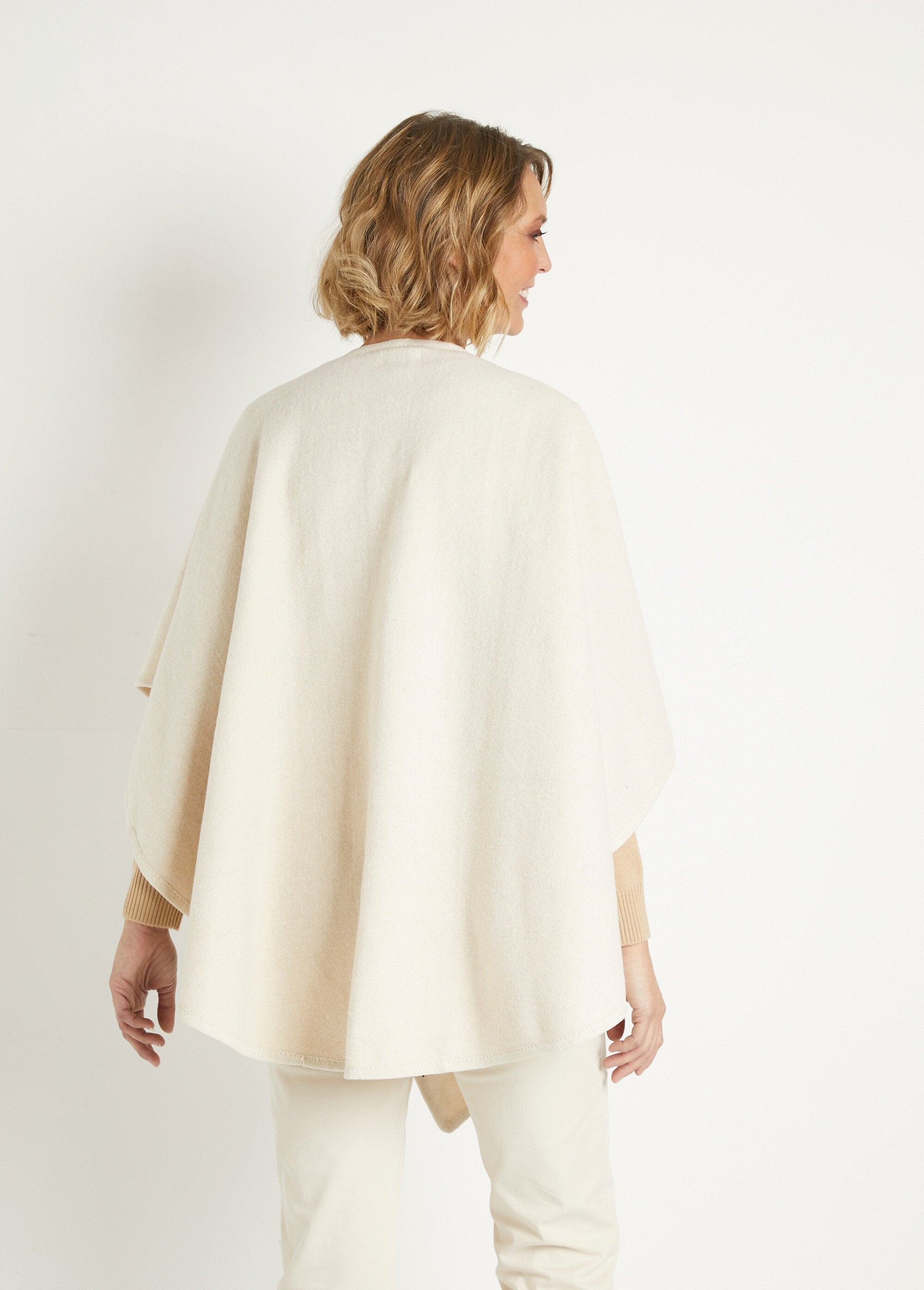 Poncho_en_tissu_chaud_biais_ton_sur_ton_Beige_DO1_slim