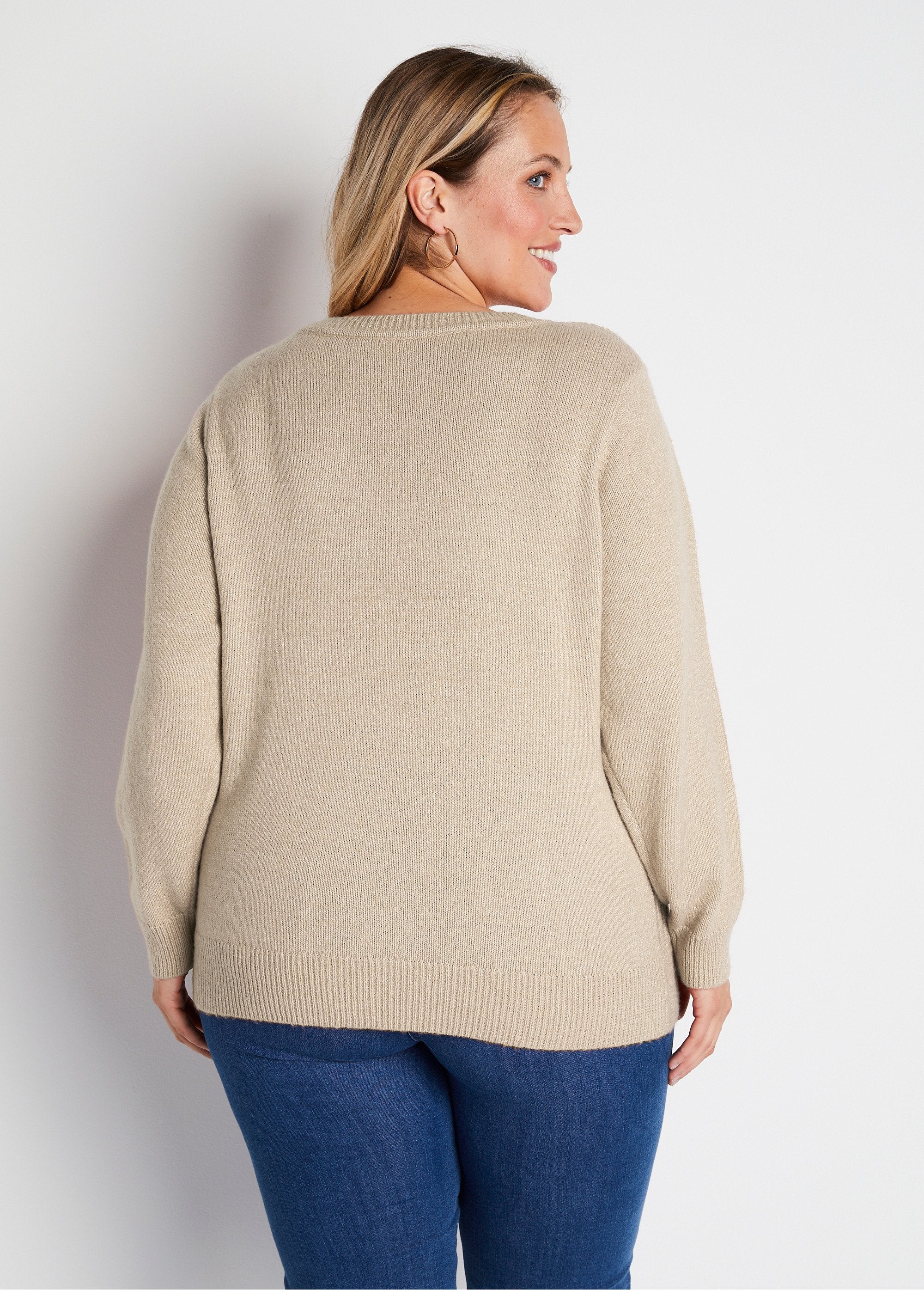 Pull_ajouré_avec_fibres_recyclées_et_laine_Ficelle_DO1_curvy