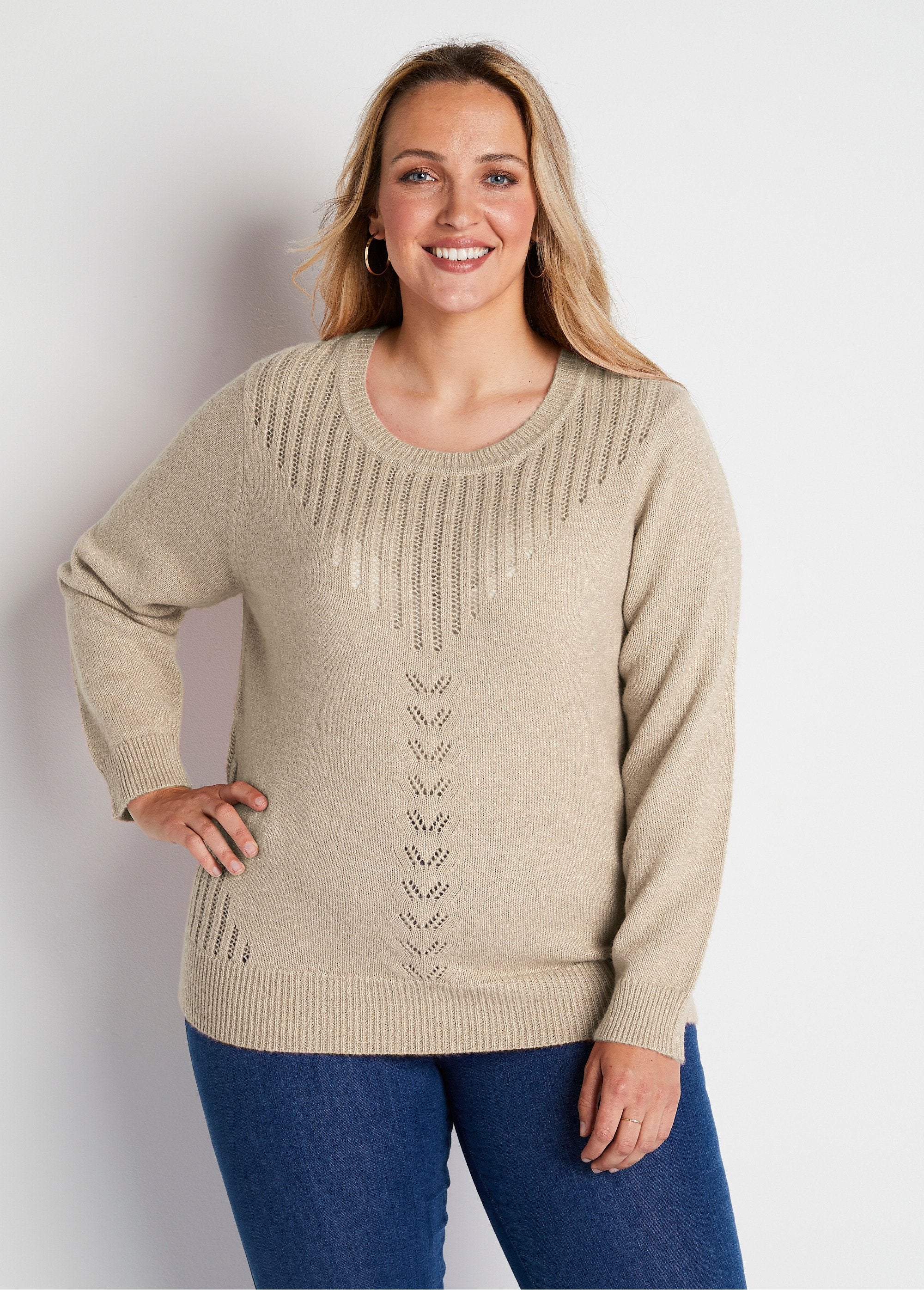 Pull_ajouré_avec_fibres_recyclées_et_laine_Ficelle_FA1_curvy