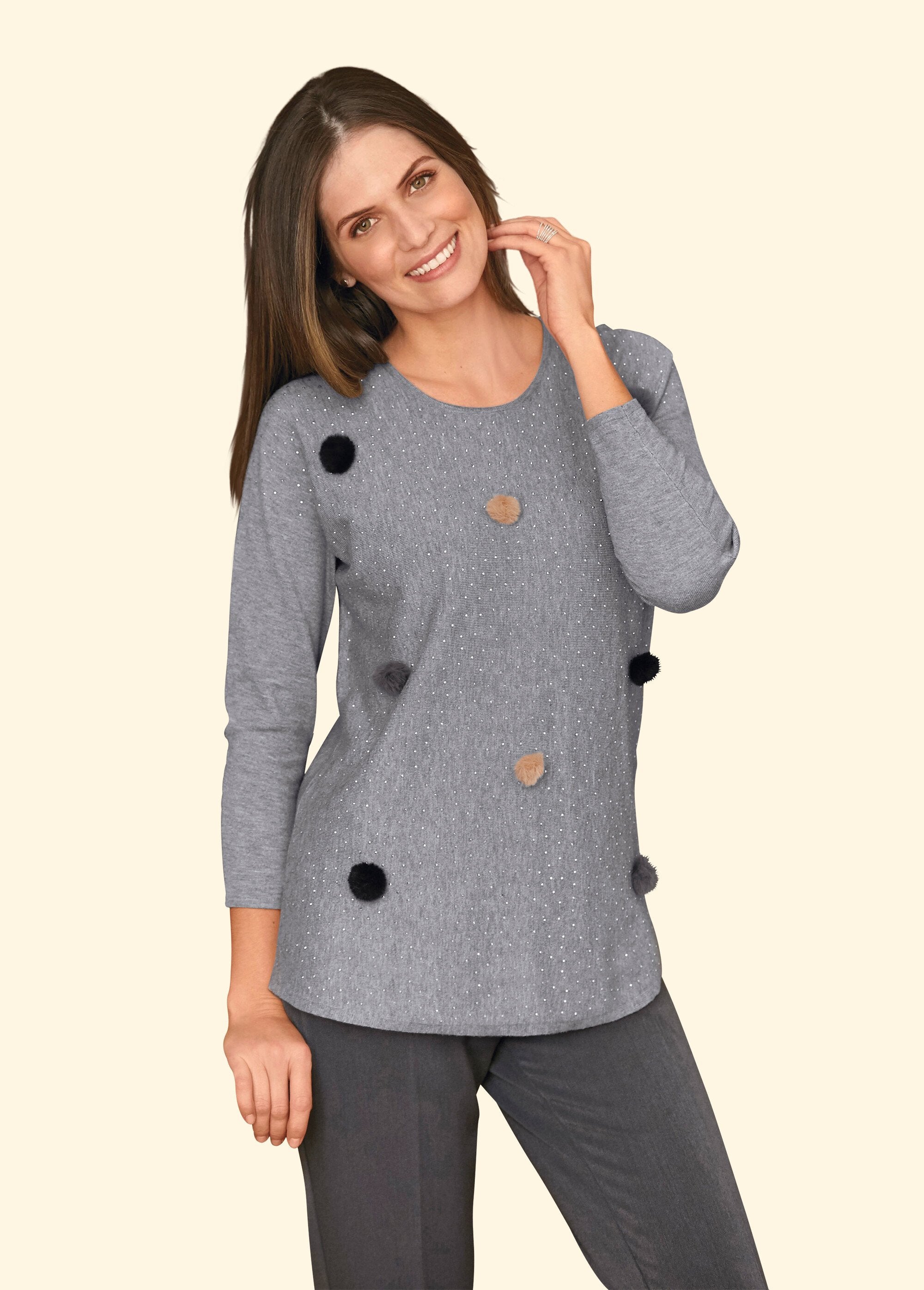 Pull_avec_pompons_et_strass_Gris_chine_FA1_slim